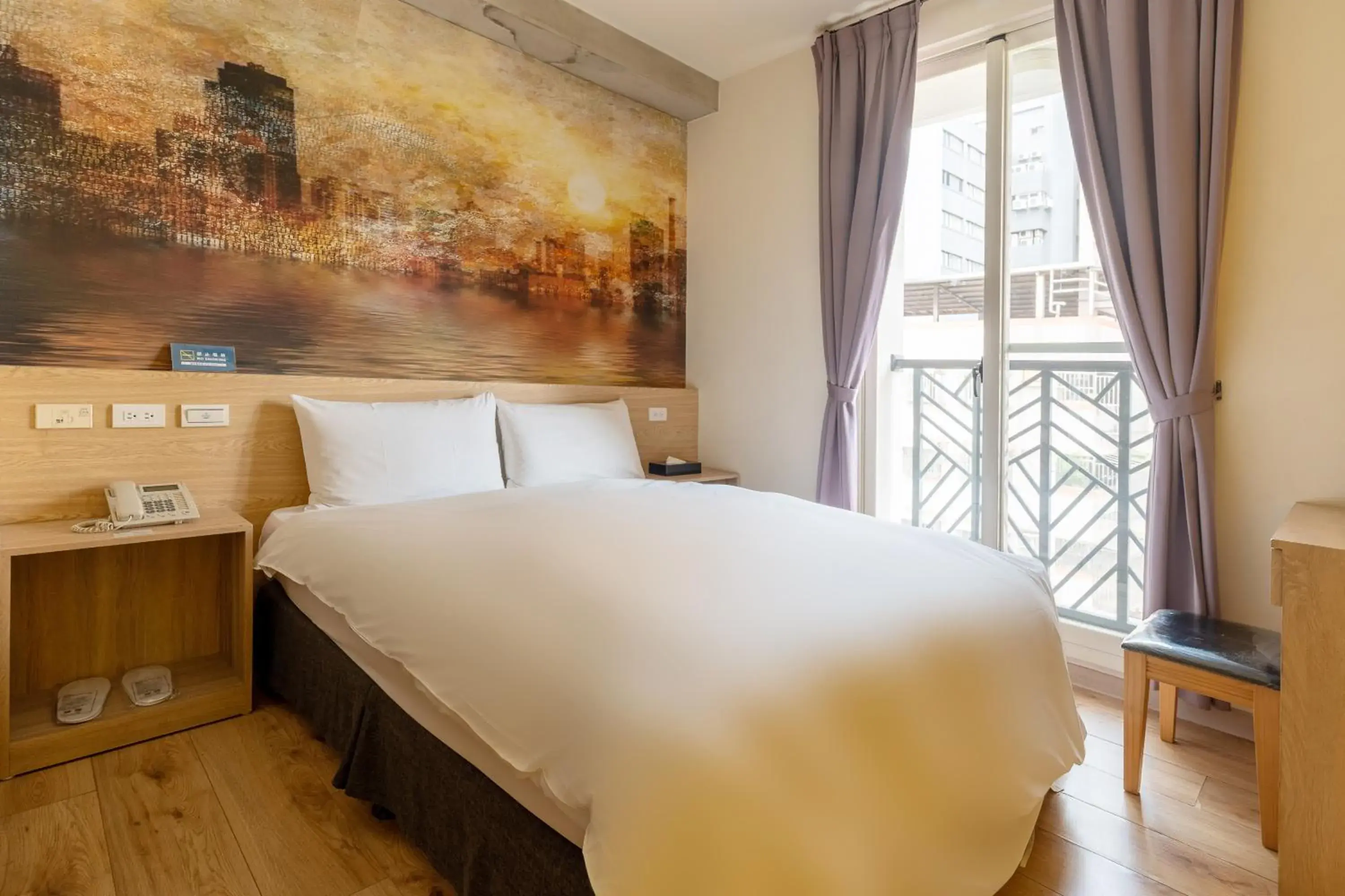 Superior Double Room in CHECK inn Express Taichung Yizhong Superior Double Room in CHECK inn Express Taichung Yizhong