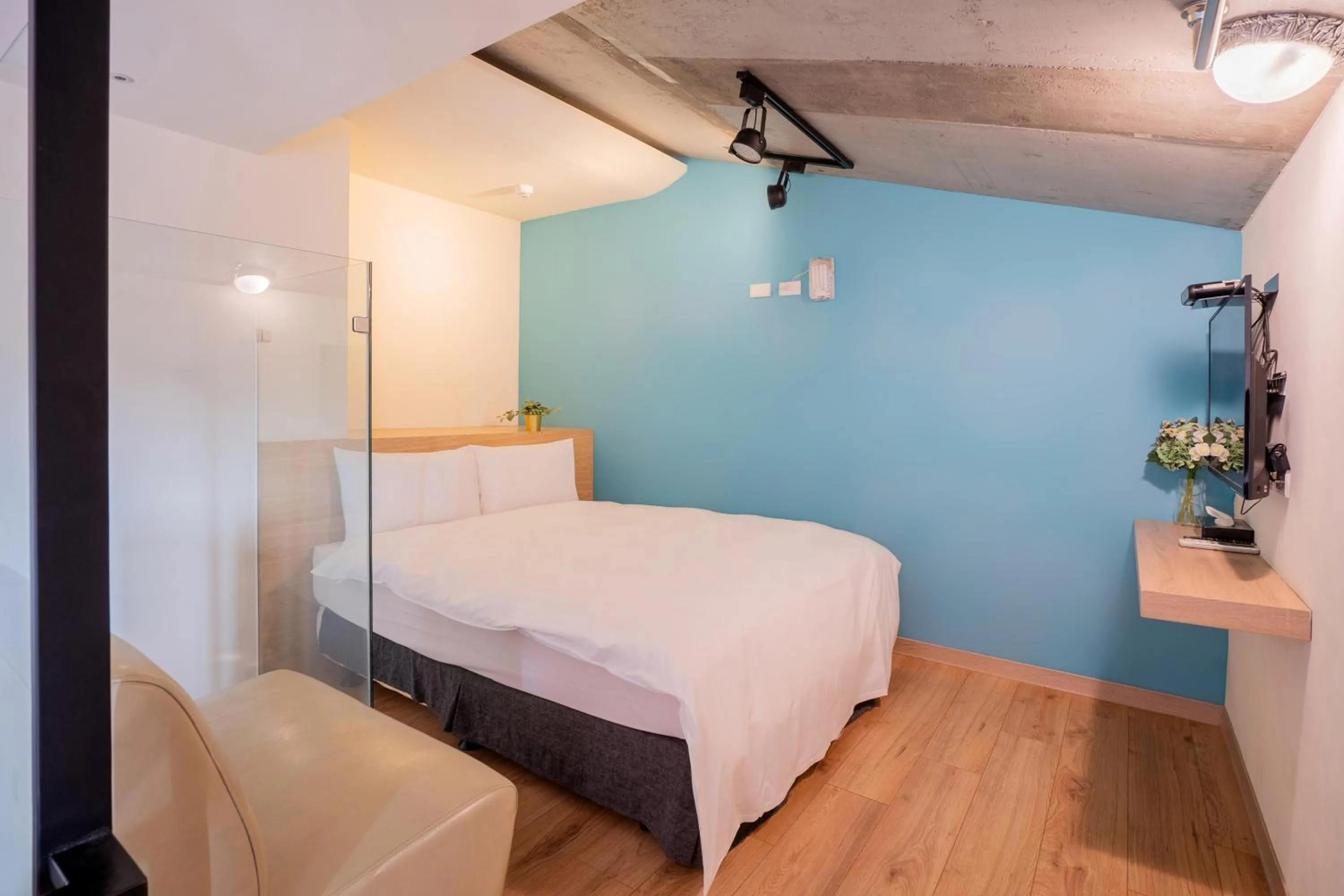 bunk bed, Bed in CHECK inn Express Taichung Yizhong