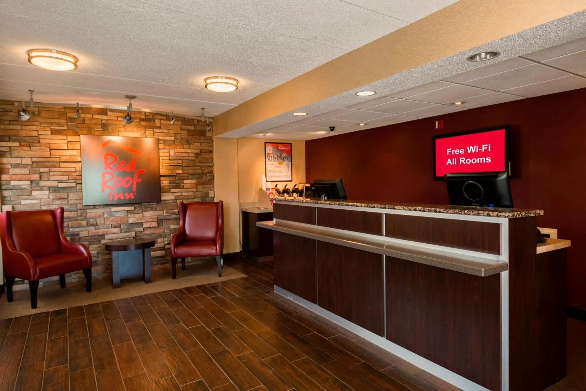Lobby or reception in Red Roof Inn Rockford East - Casino District