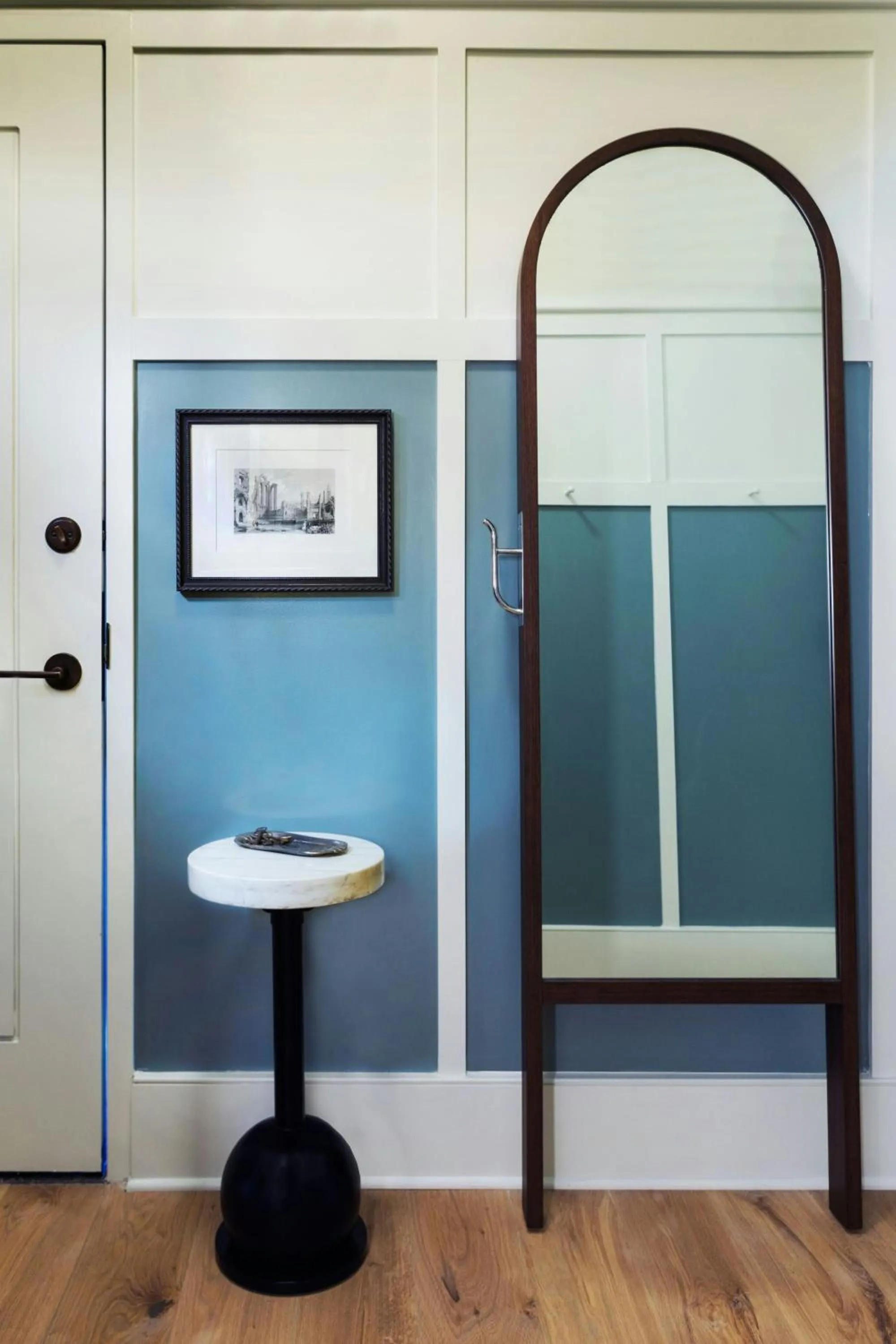 Photo of the whole room in Perry Lane Hotel, a Luxury Collection Hotel, Savannah