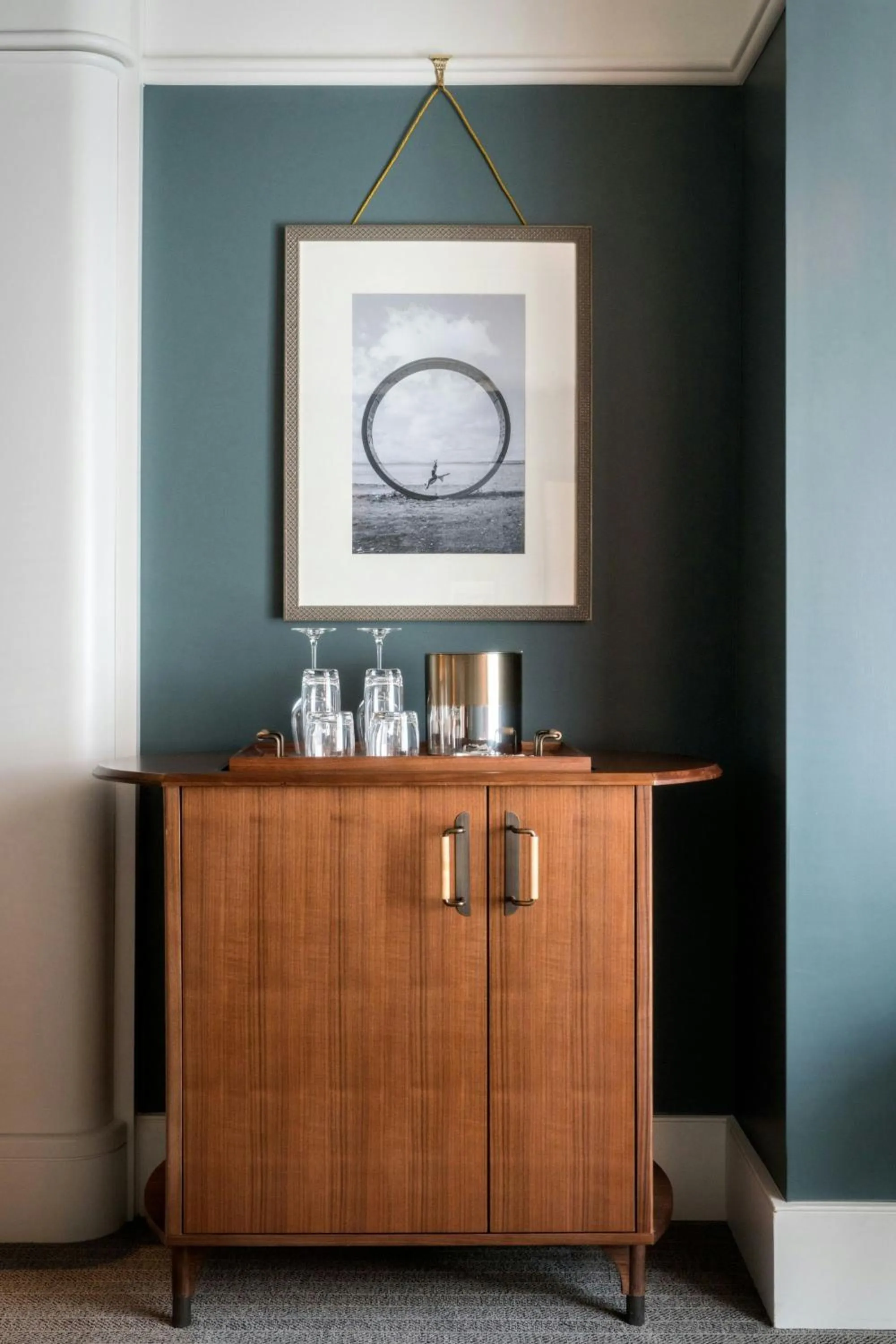 Lounge or bar in Perry Lane Hotel, a Luxury Collection Hotel, Savannah