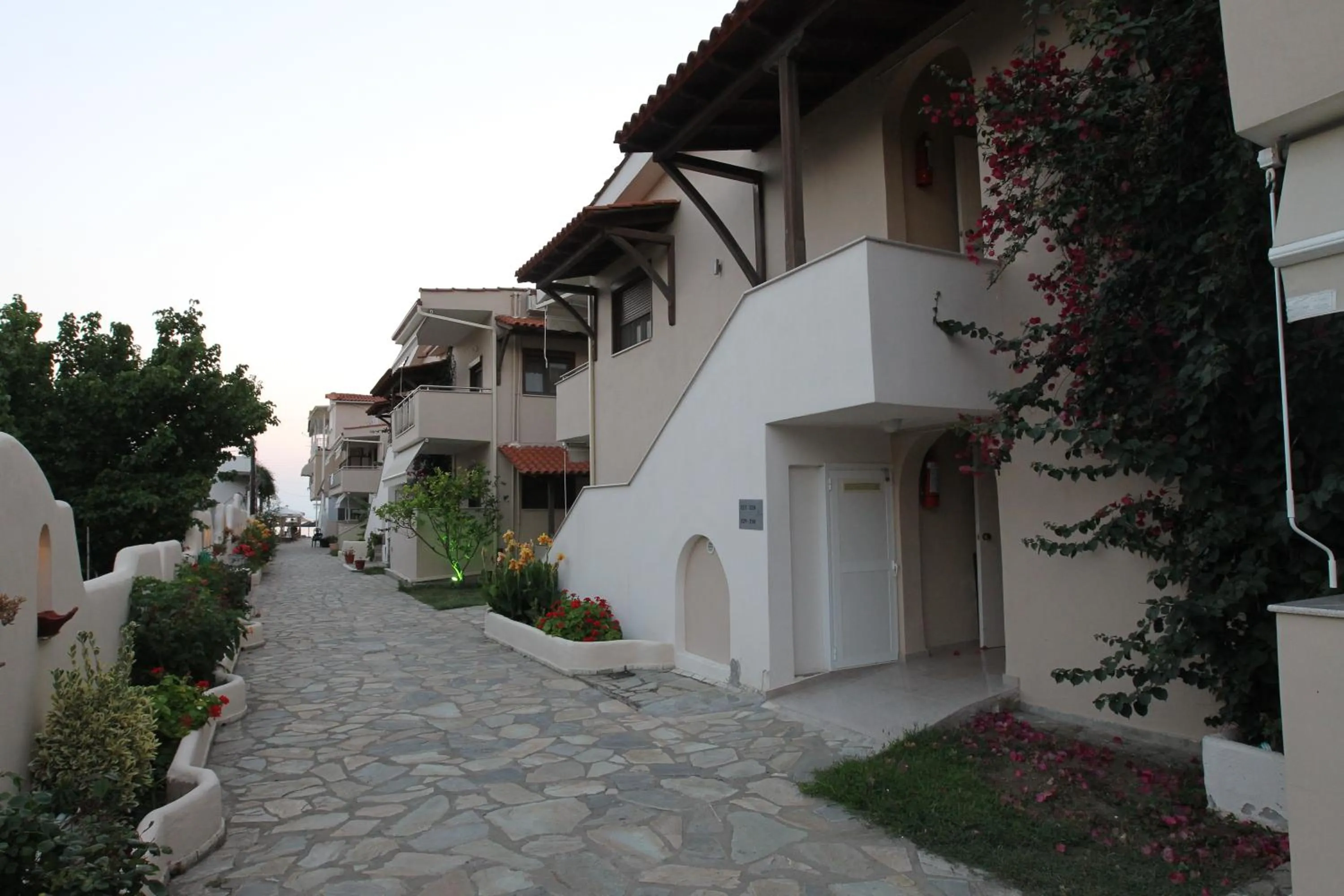 Facade/entrance in Meliton Inn Hotel & Suites by the beach