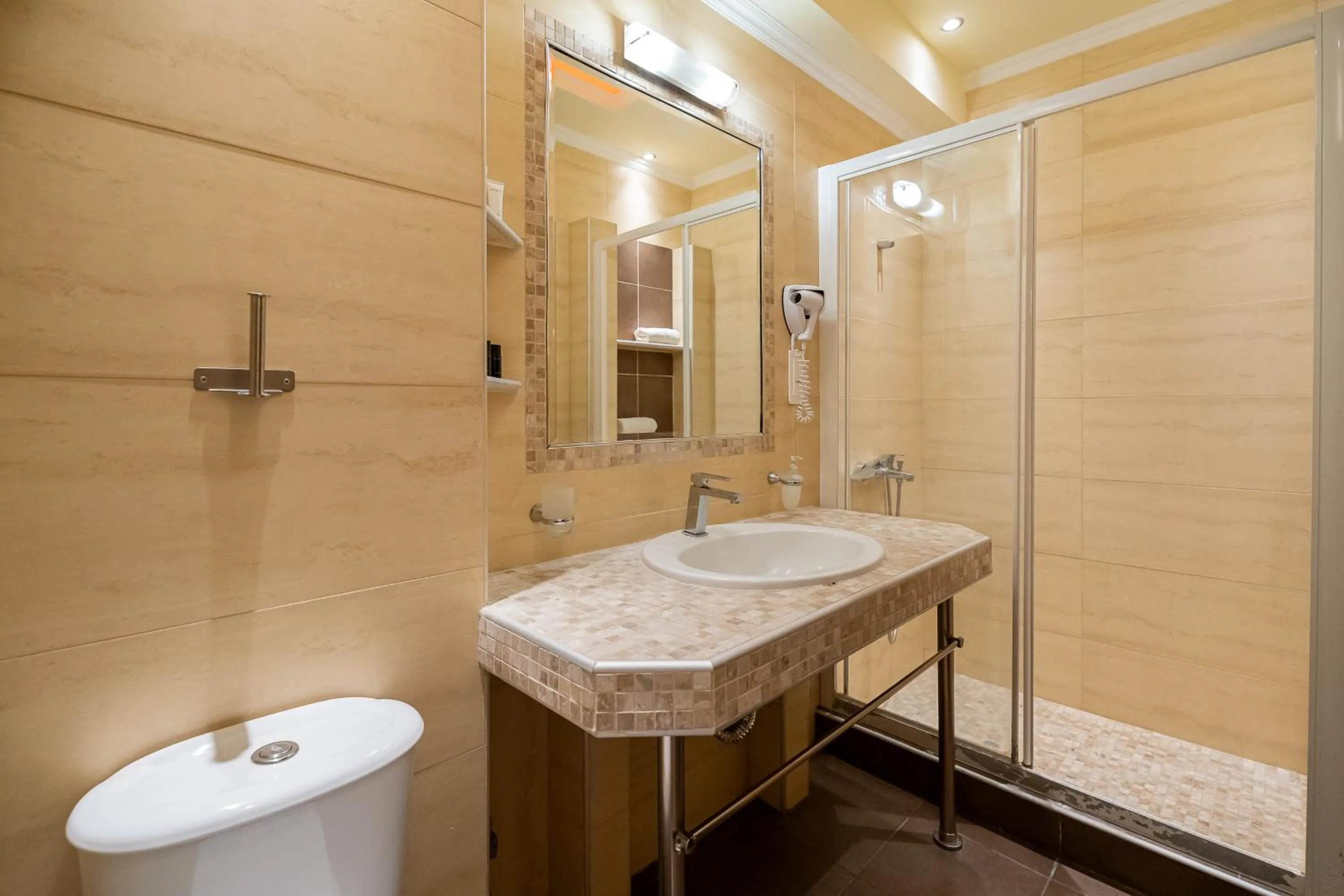 Meliton Inn Hotel & Suites by the beach