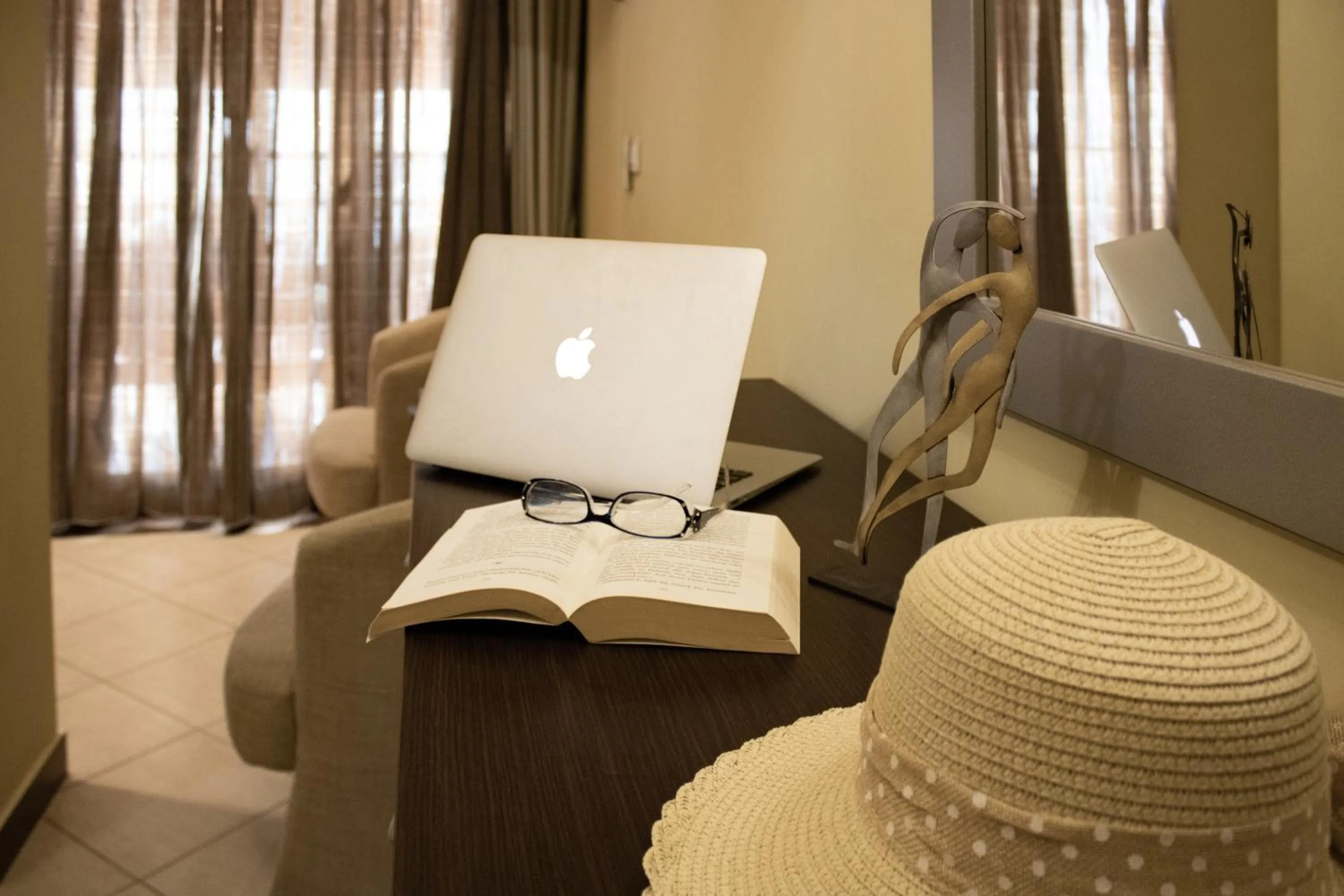 Meliton Inn Hotel & Suites by the beach