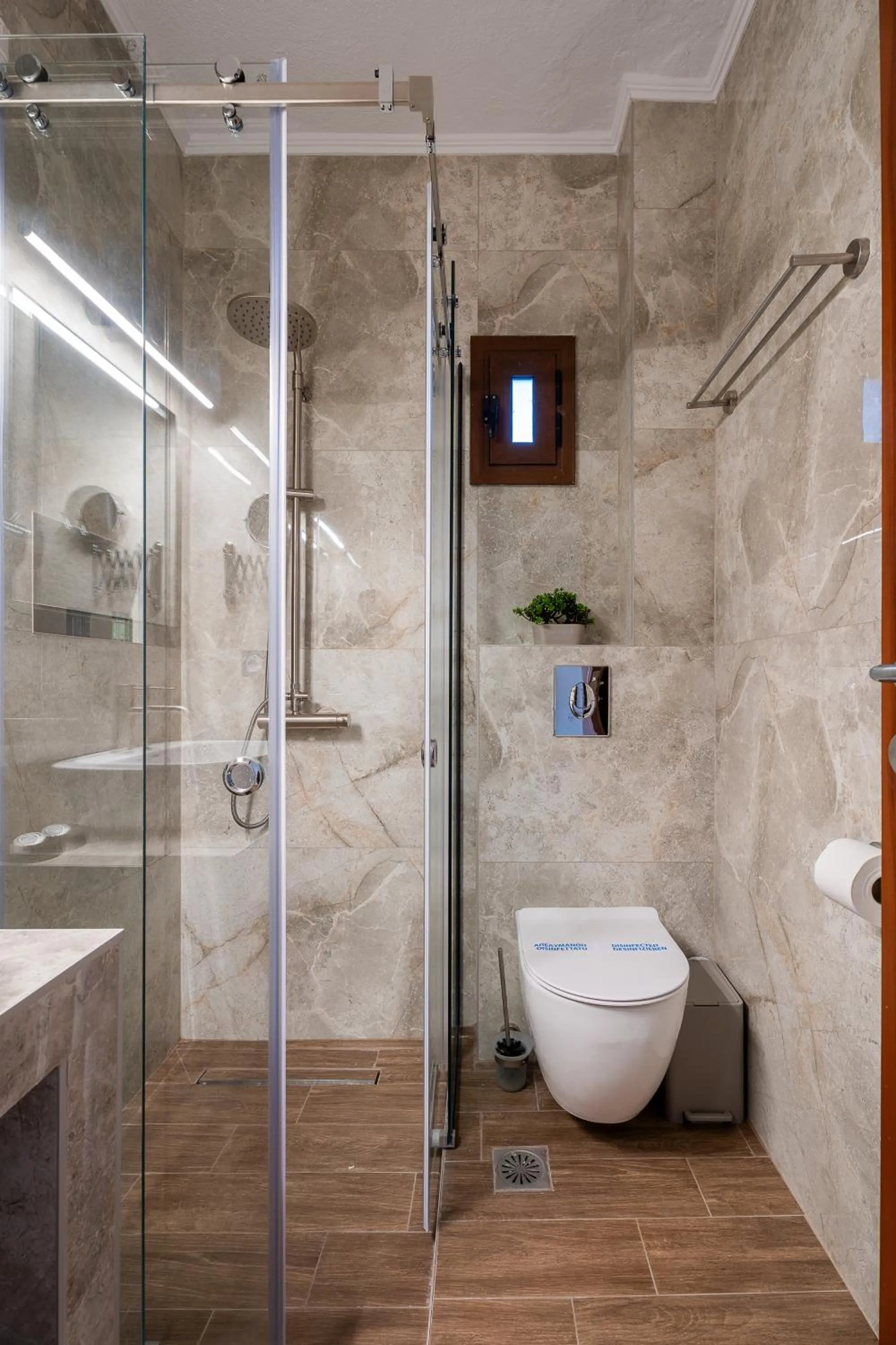 Meliton Inn Hotel & Suites by the beach