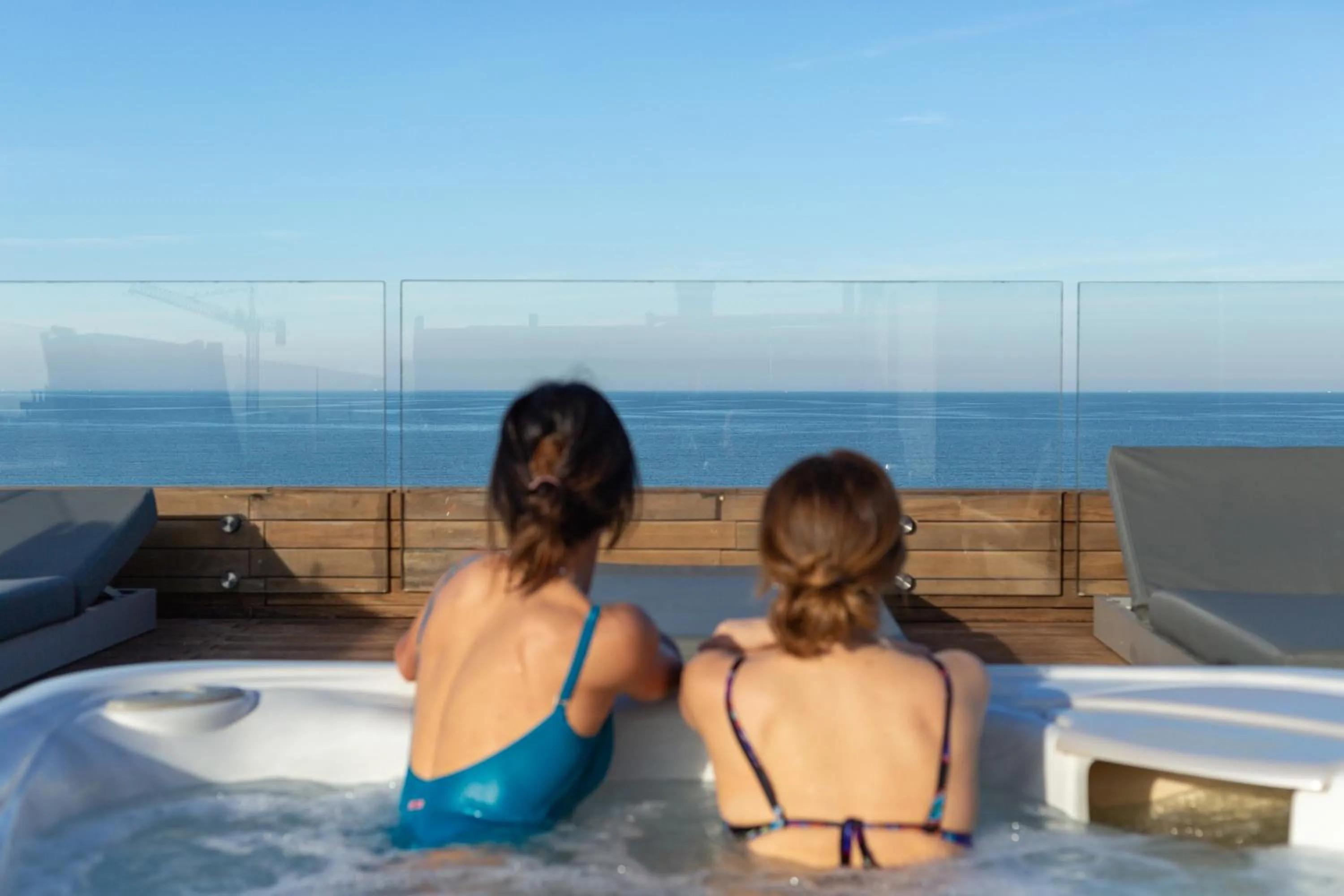 Hot Tub in Hotel Commodore