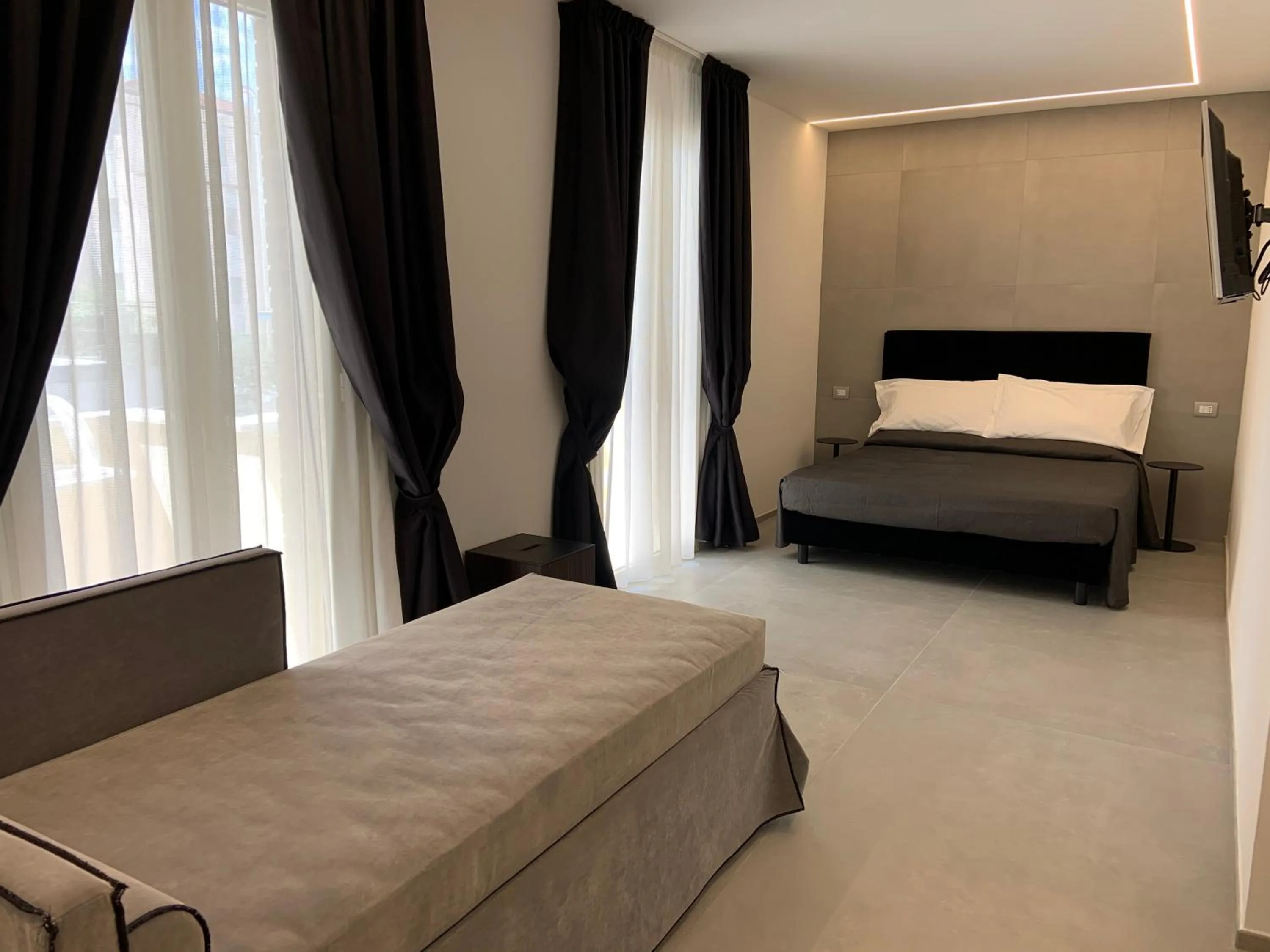 Bedroom, Bed in Hotel Commodore