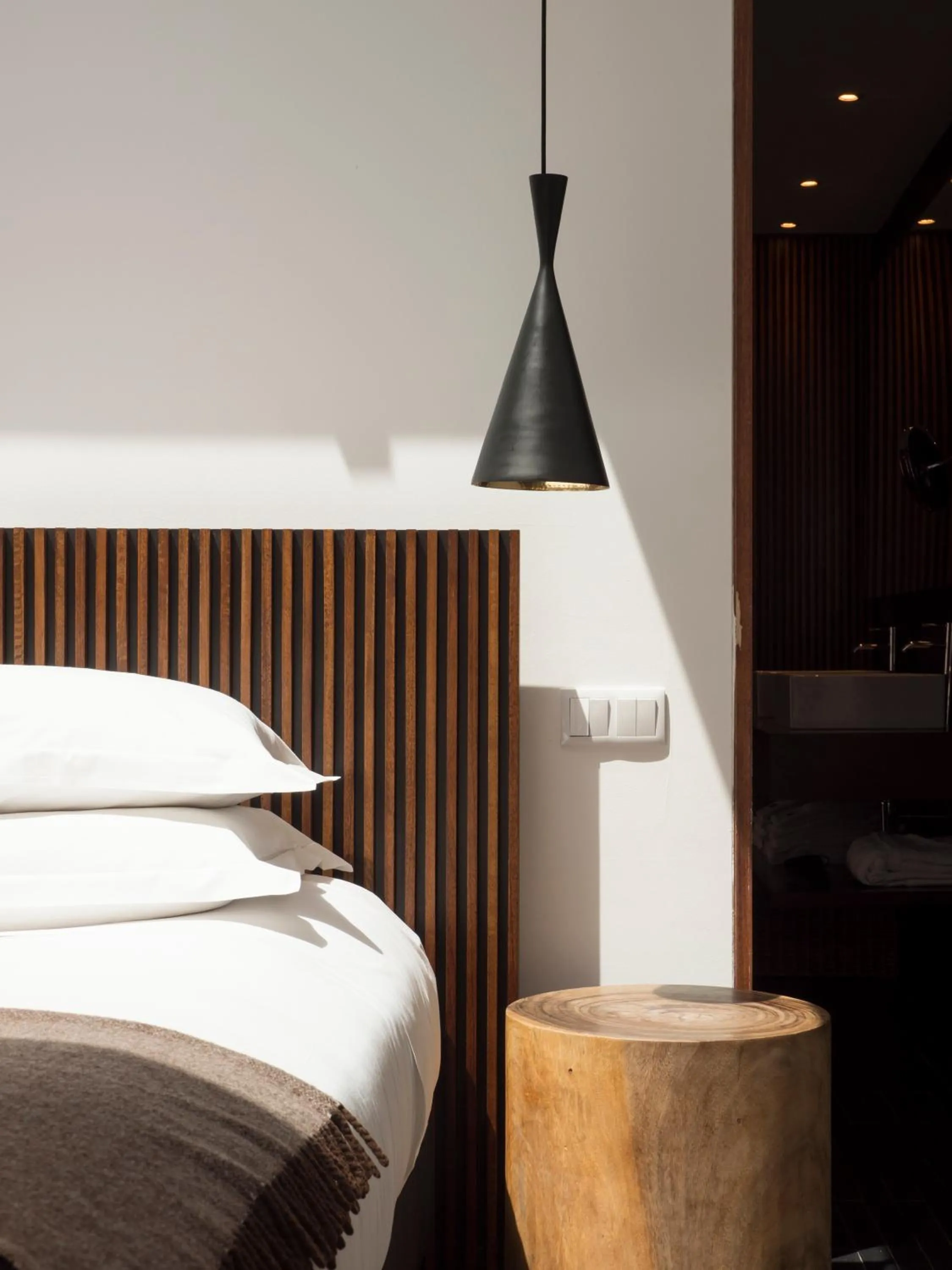 Bed in L'AND Vineyards - Relais & Châteaux