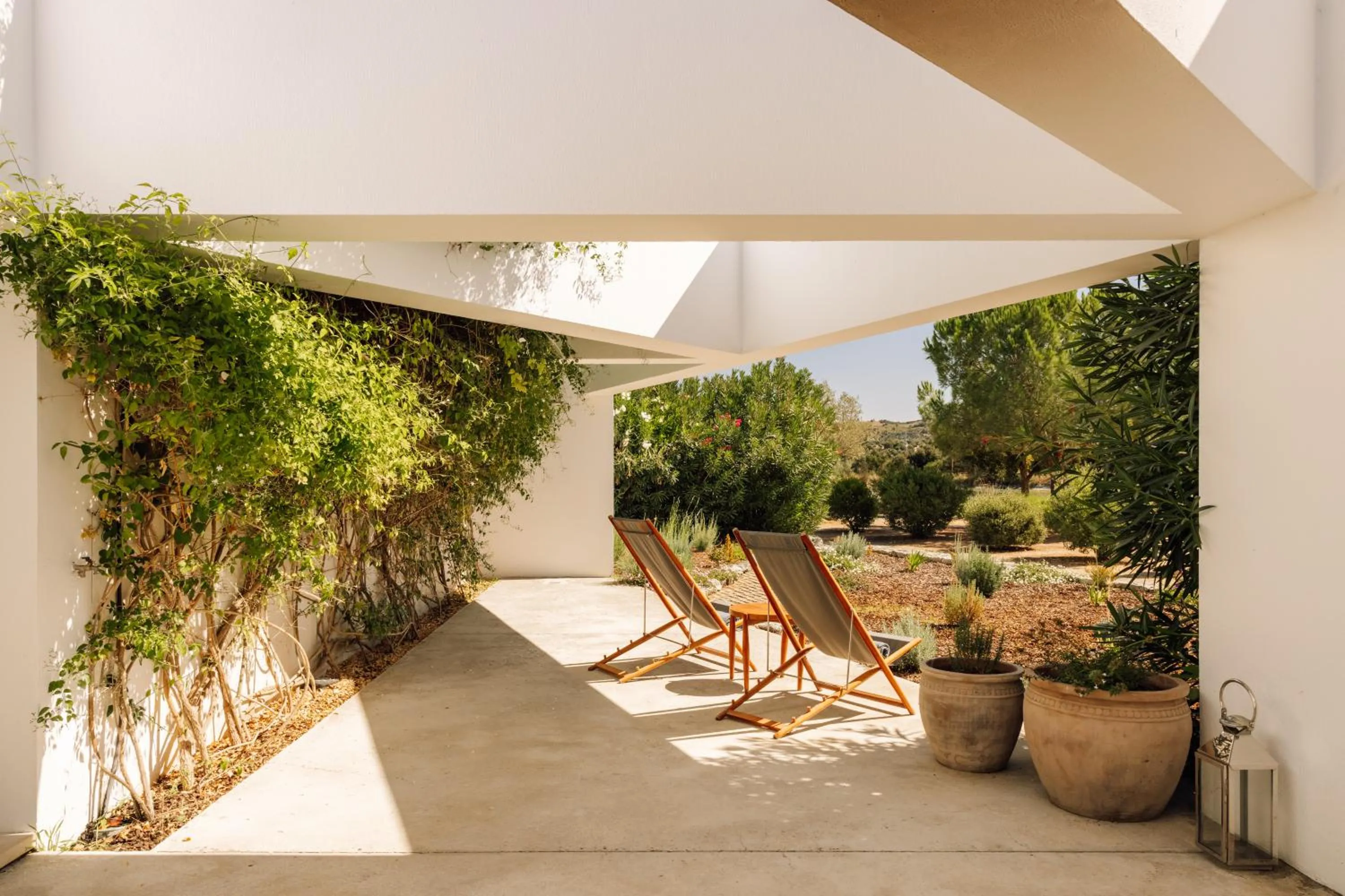 Patio in L'AND Vineyards - Relais & Châteaux