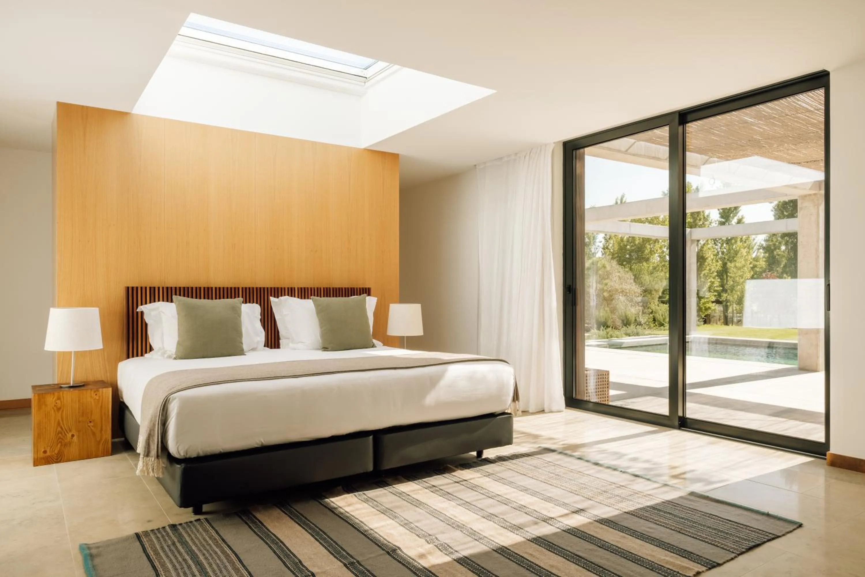 Bed in L'AND Vineyards - Relais & Châteaux