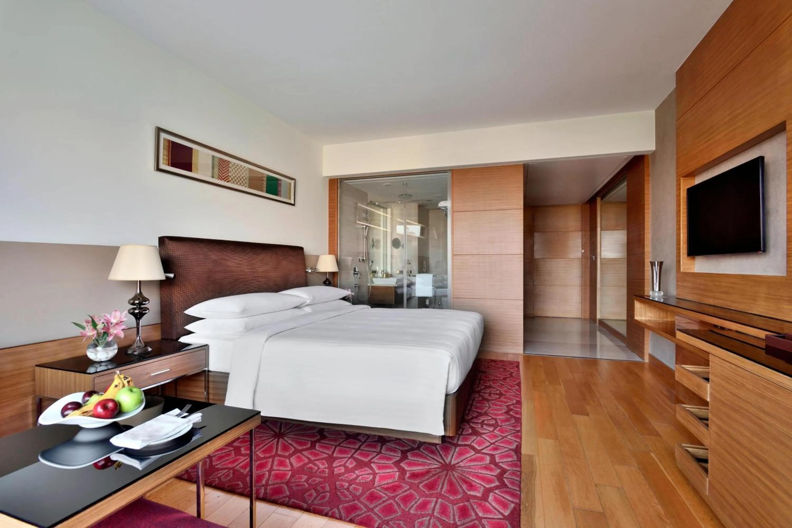 Photo of the whole room, Bed in Indore Marriott Hotel