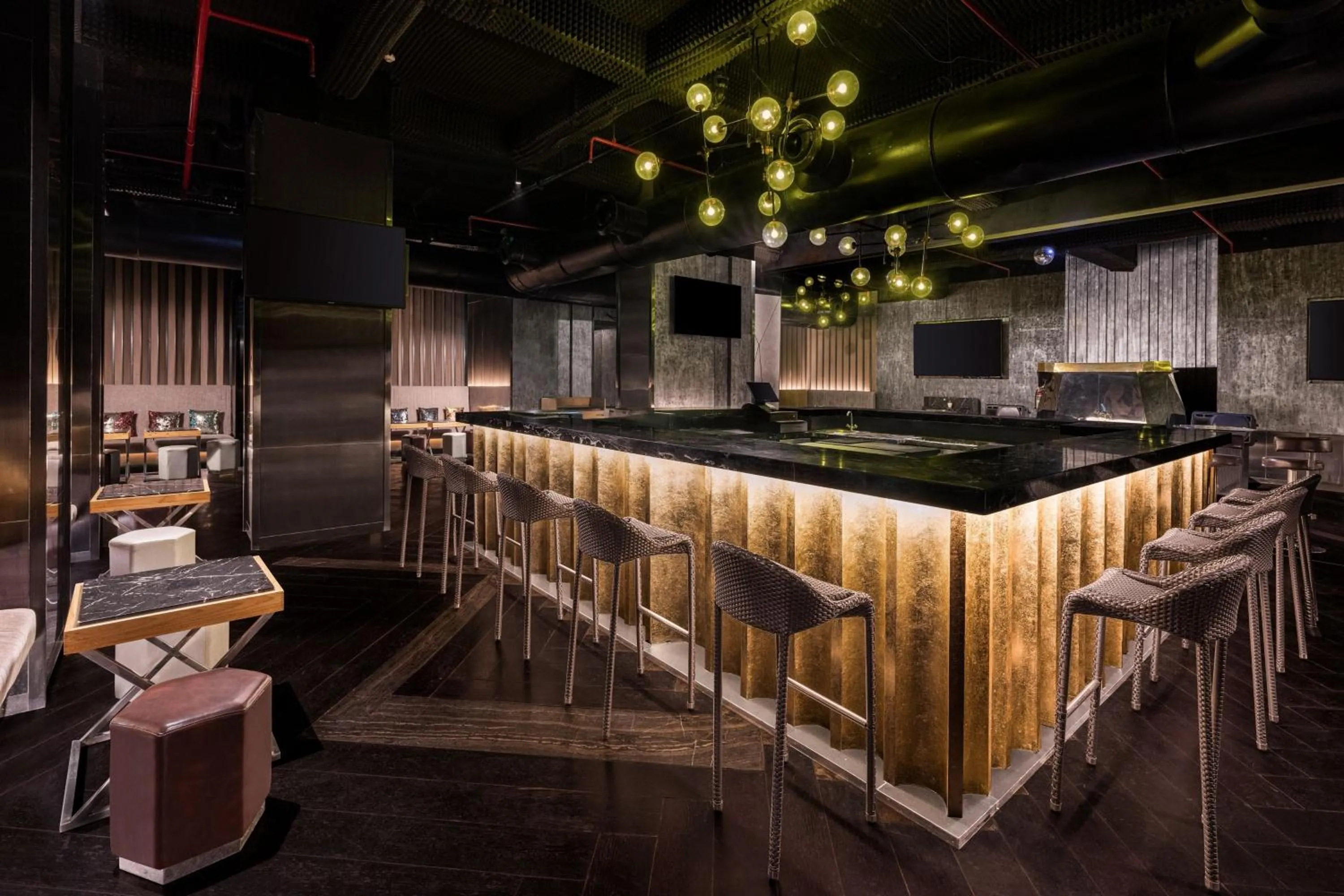 Lounge or bar in Indore Marriott Hotel