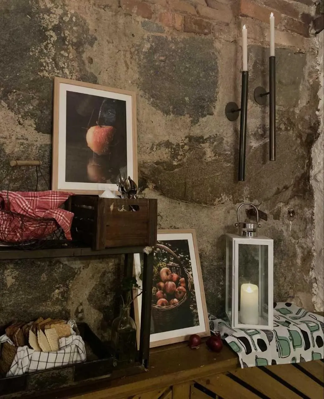 Decorative detail in Lilla Brunn