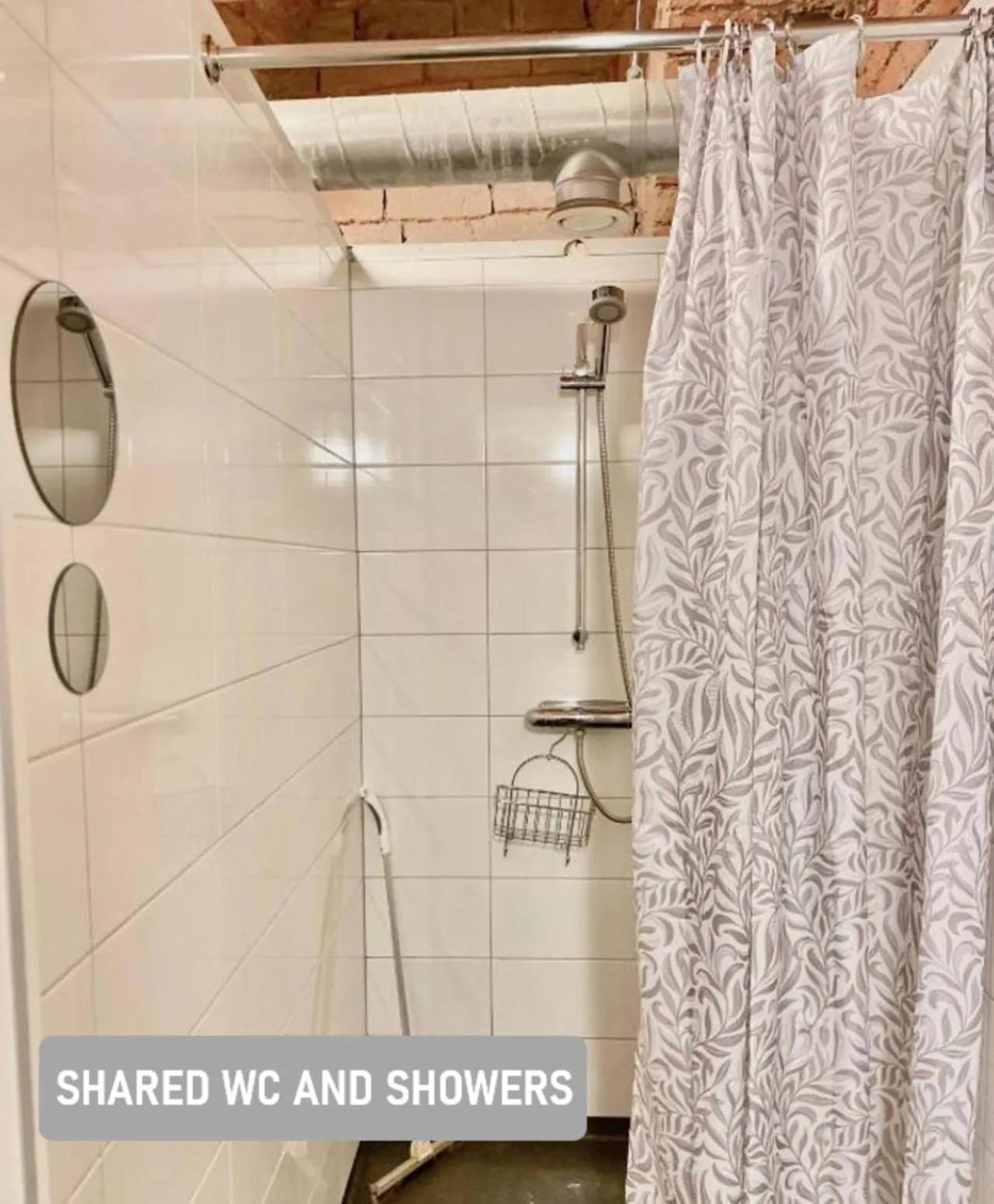 Shower in Lilla Brunn