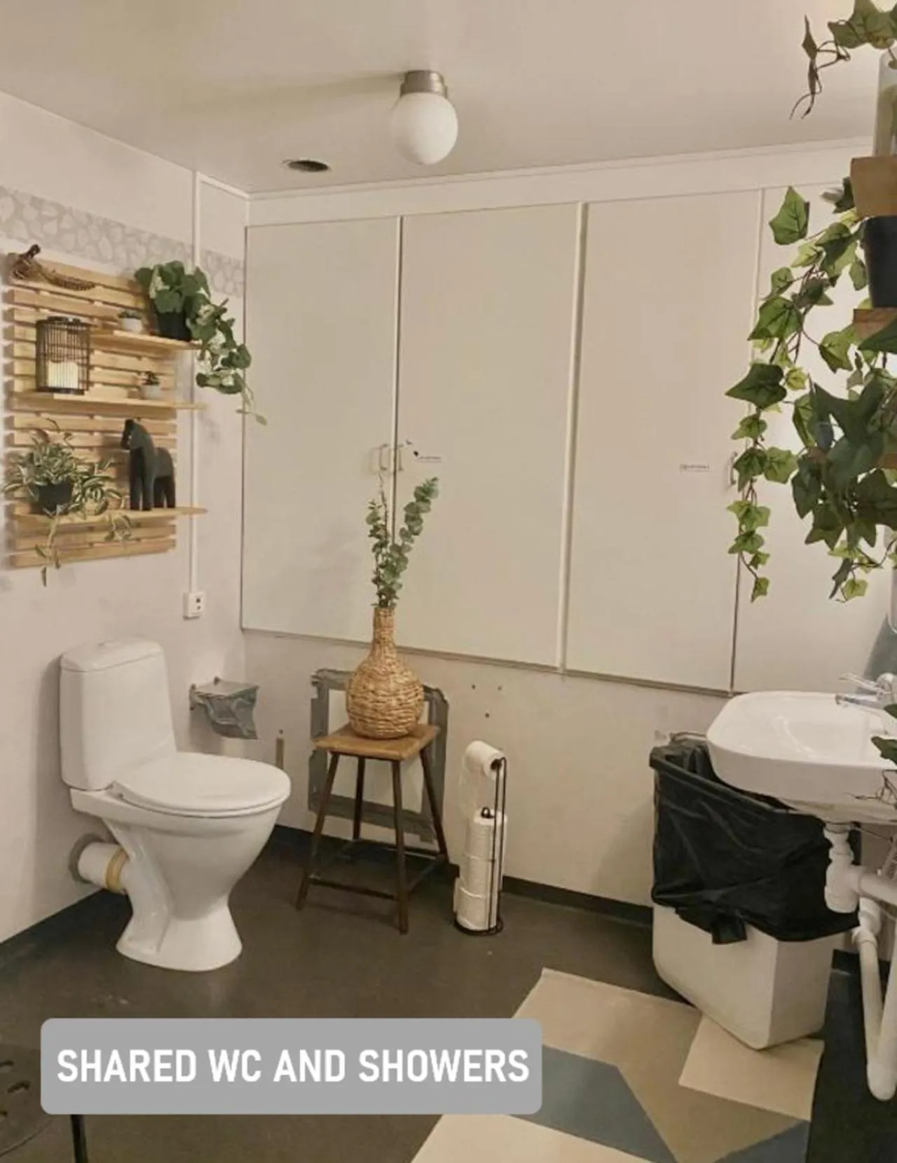 Toilet in Lilla Brunn