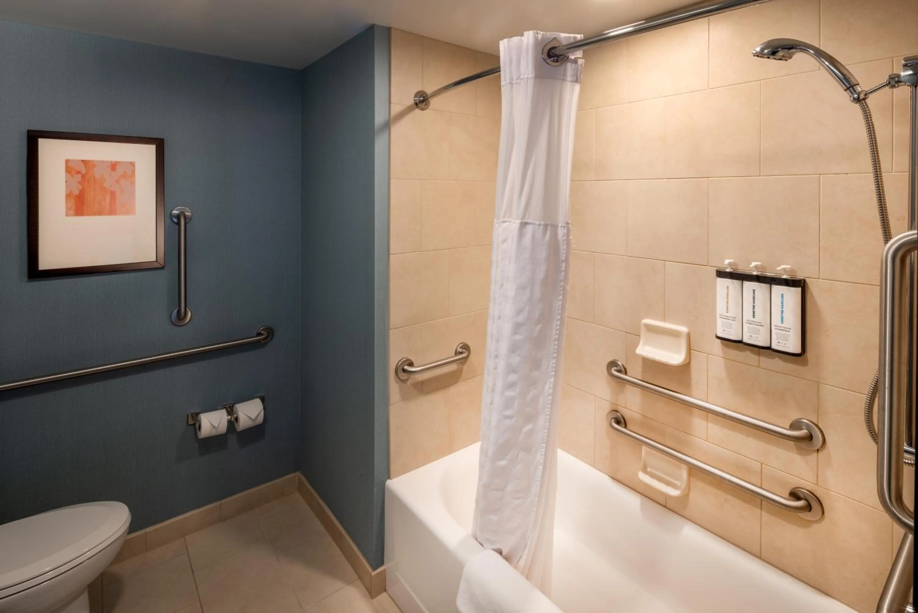 Bathroom in Hyatt Place Seattle Downtown