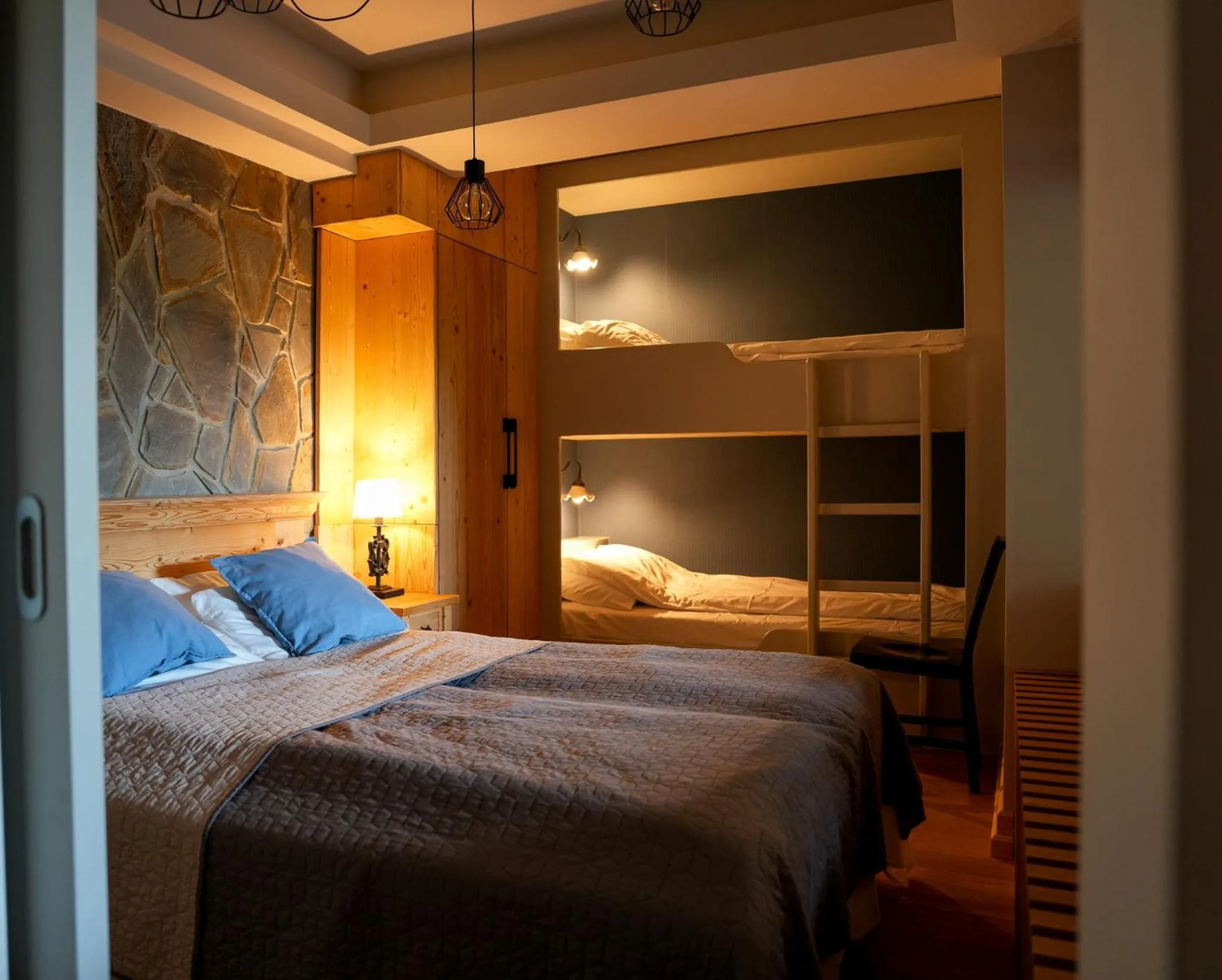 Bed in Villa Miodula- zwierzęta akceptowane bezpłatnie, bezpośredni widok na góry, parking w cenie!