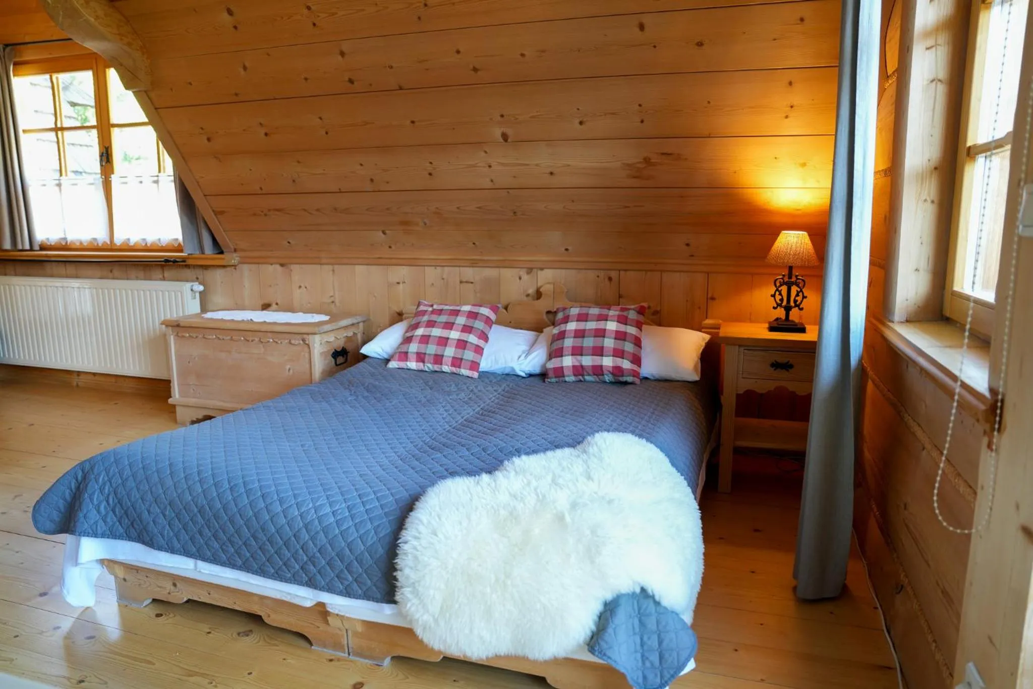 Bed in Villa Miodula- zwierzęta akceptowane bezpłatnie, bezpośredni widok na góry, parking w cenie!