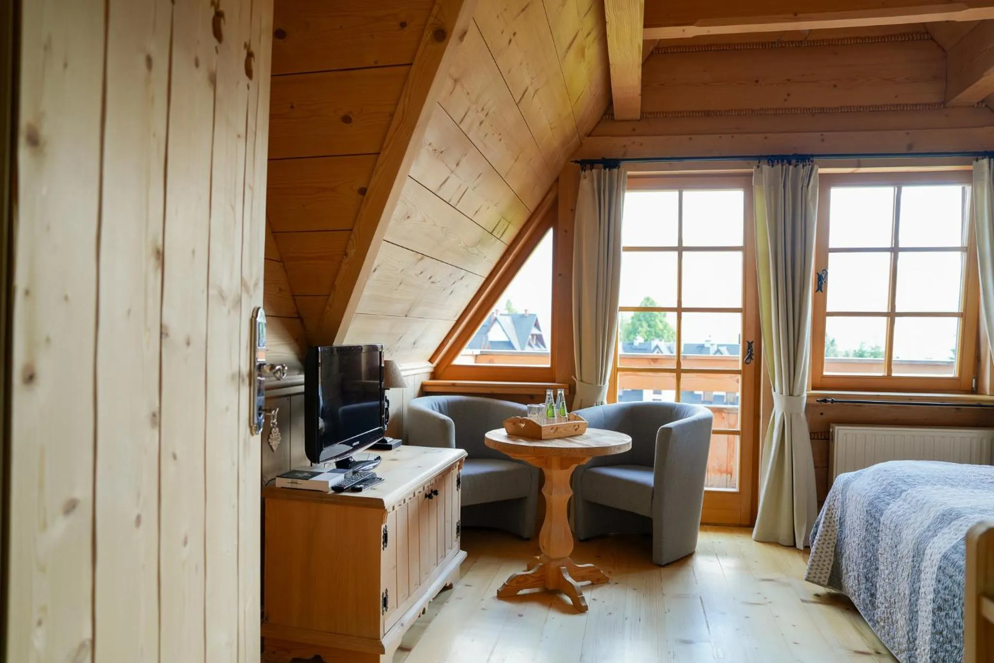 TV and multimedia in Villa Miodula- zwierzęta akceptowane bezpłatnie, bezpośredni widok na góry, parking w cenie!