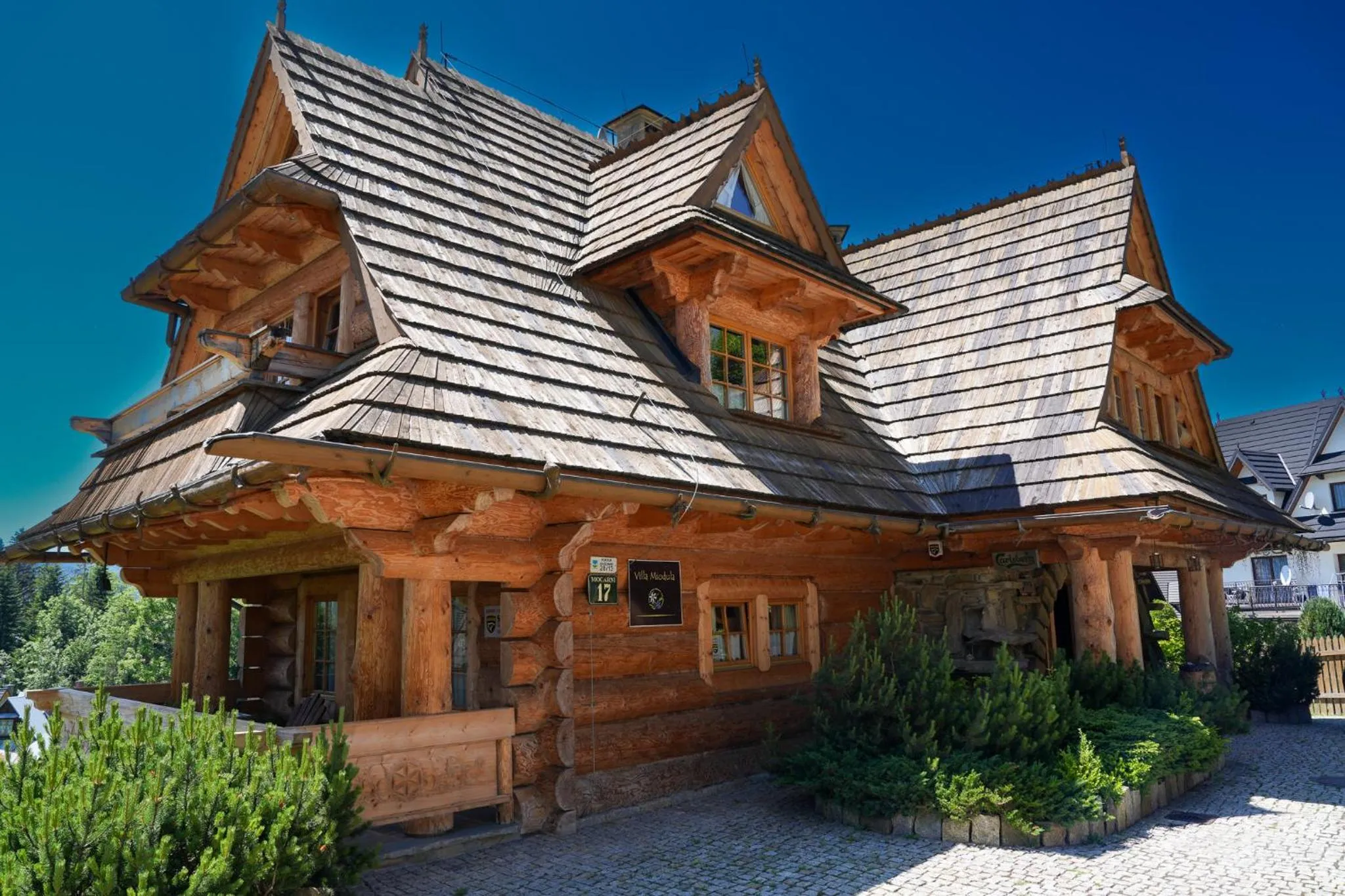 Property building in Villa Miodula- zwierzęta akceptowane bezpłatnie, bezpośredni widok na góry, parking w cenie!