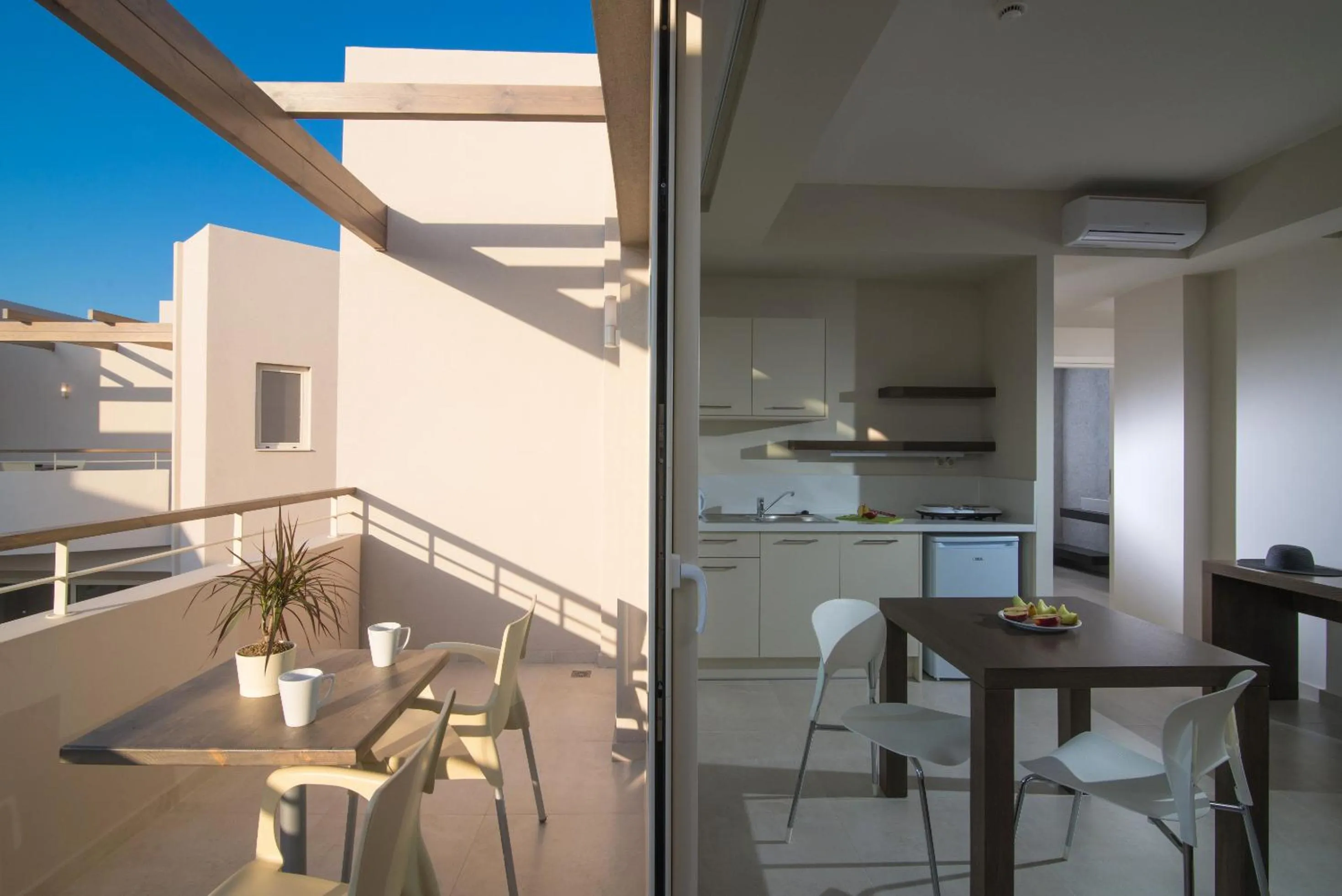 Kitchen or kitchenette in Ourania Apartments Hotel