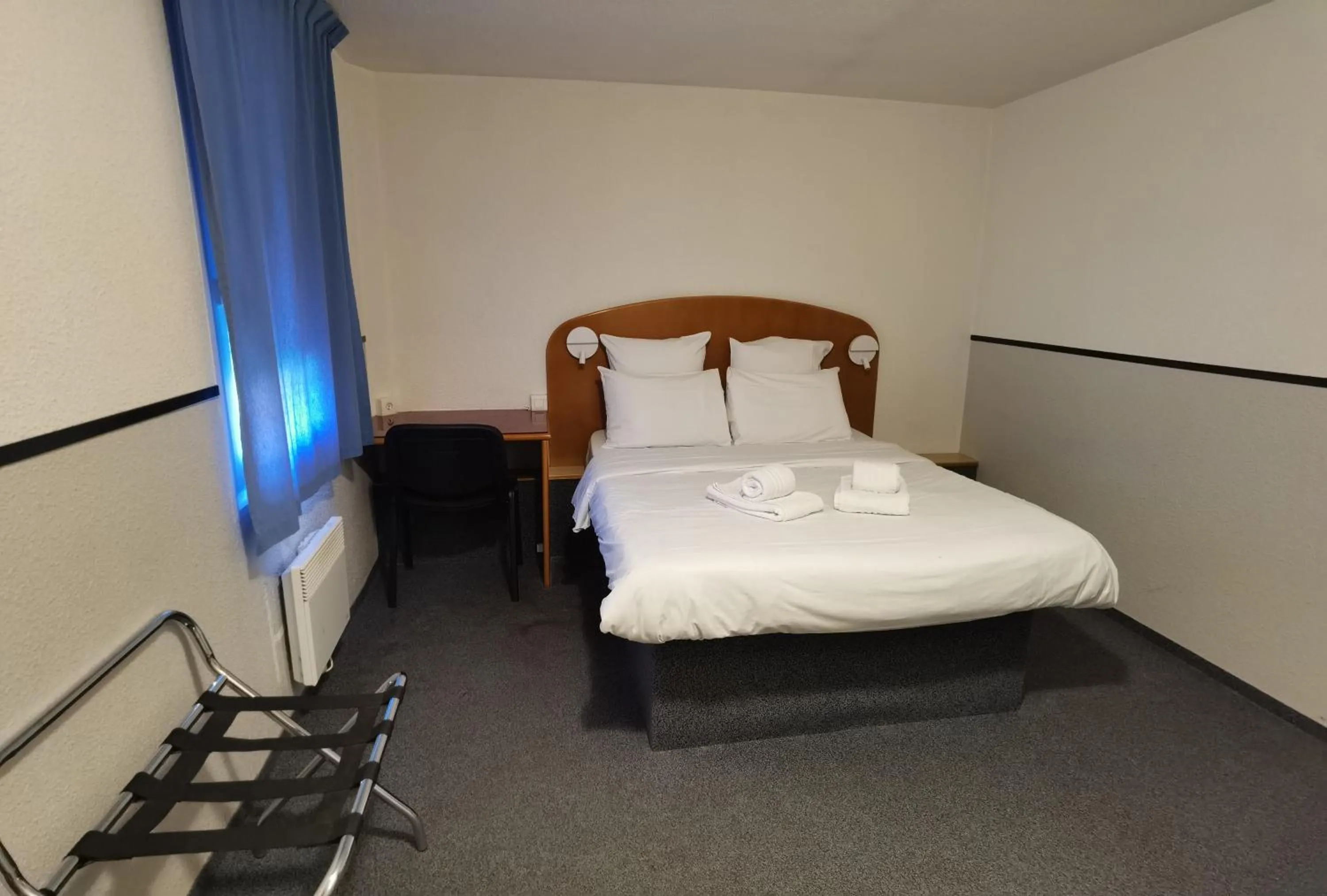 Bed in Quick Palace Epinal