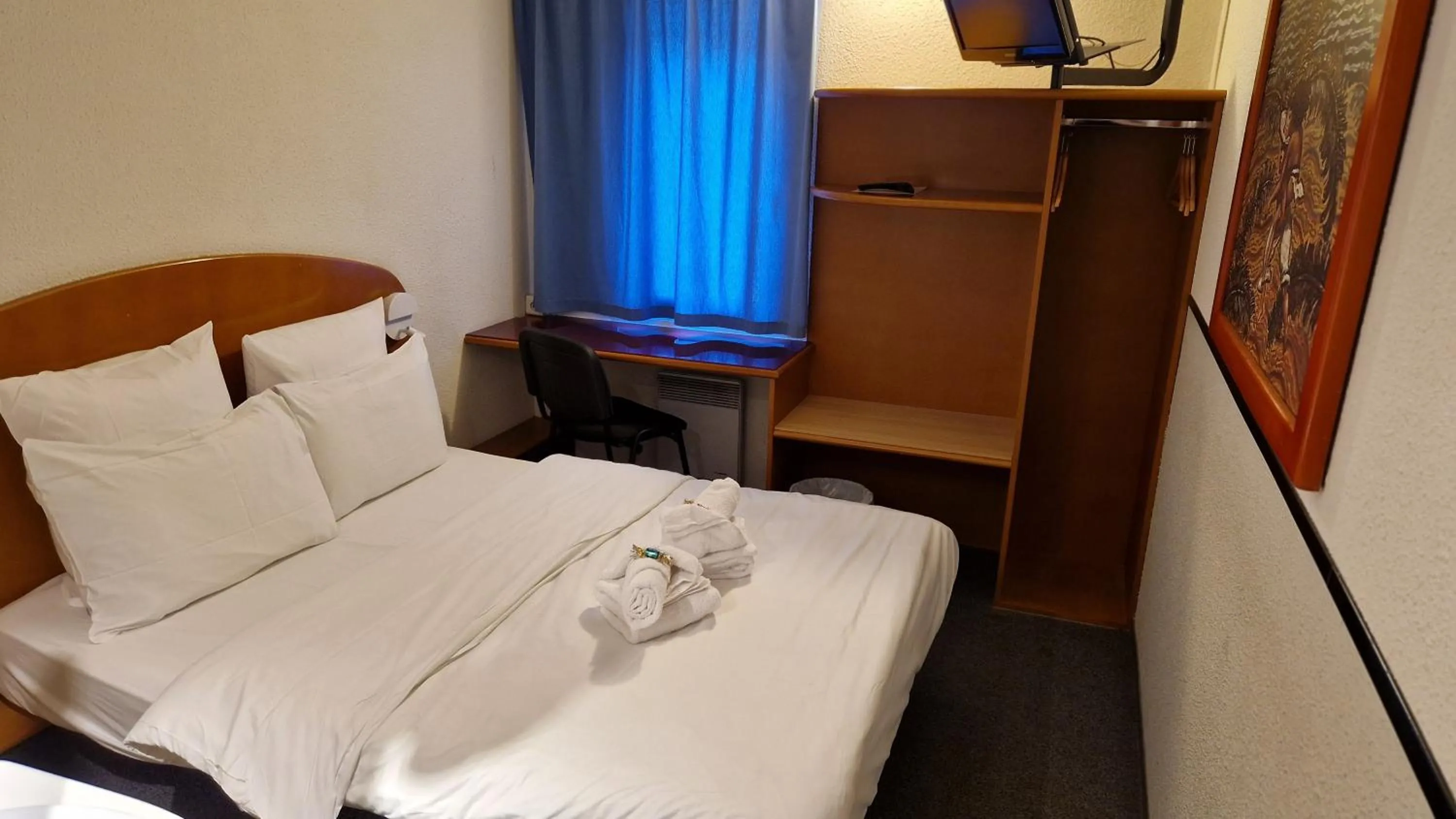 Bed in Quick Palace Epinal