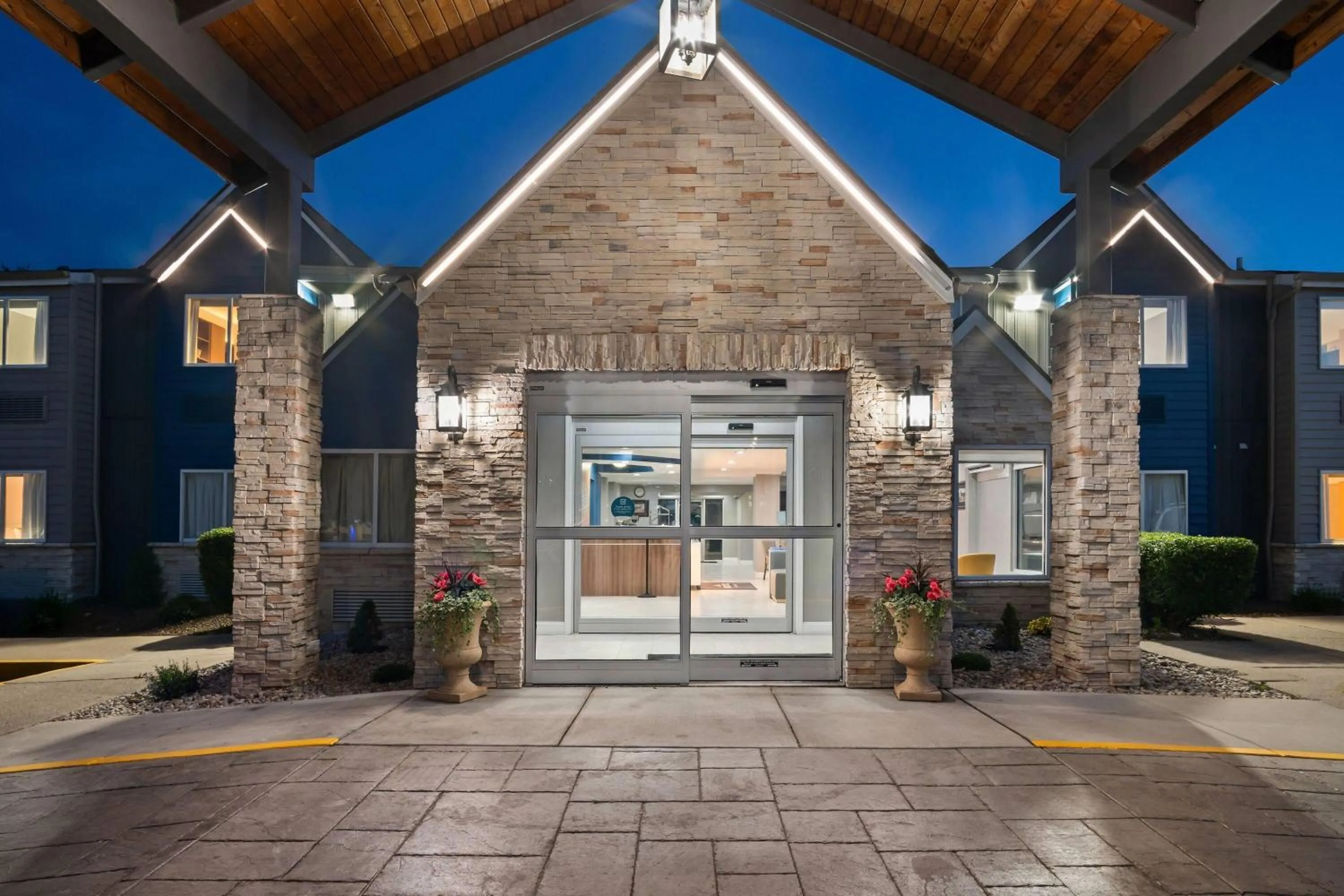 Property building in Microtel Inn by Wyndham Lexington