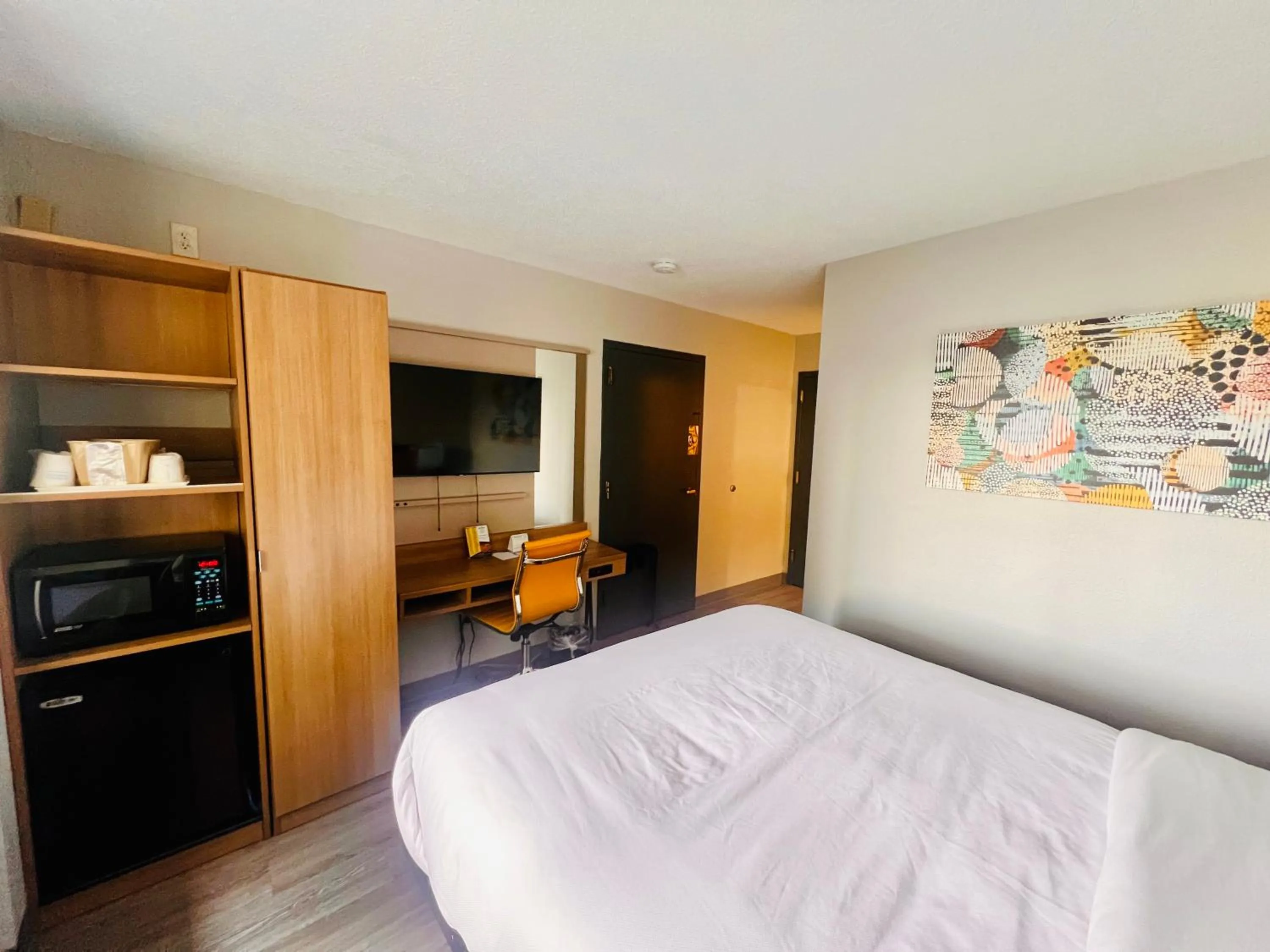 Bed in Microtel Inn by Wyndham Lexington