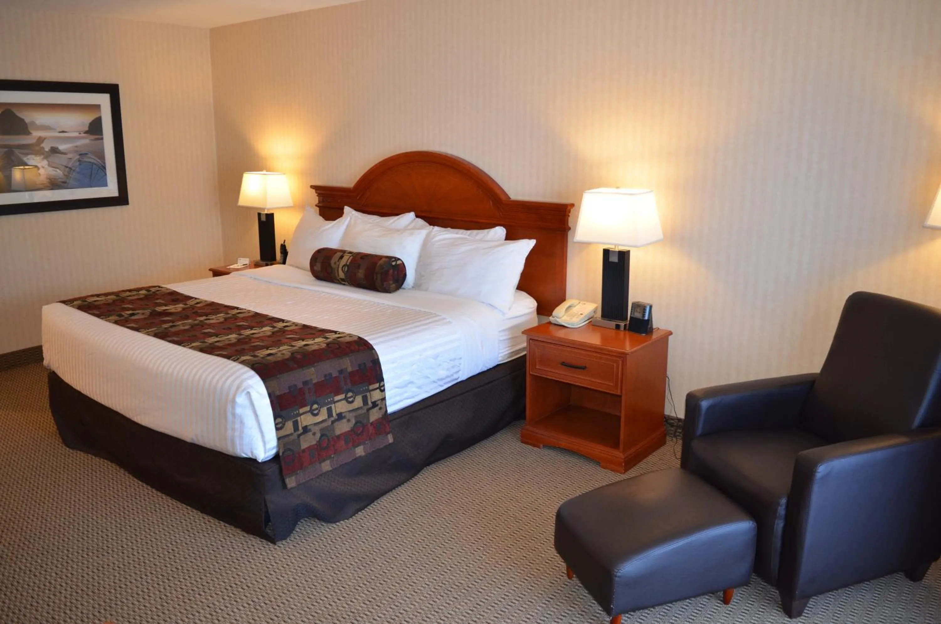 Balcony/Terrace, Bed in Inn on Long Lake