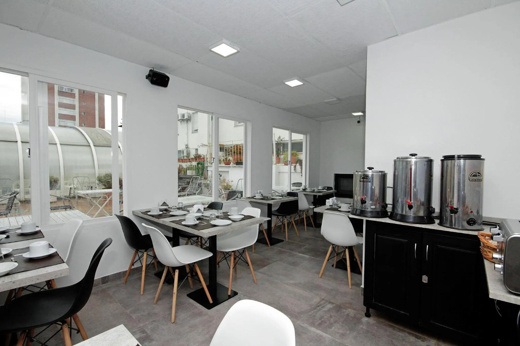 Lounge or bar in Hotel Libertador de Pinamar