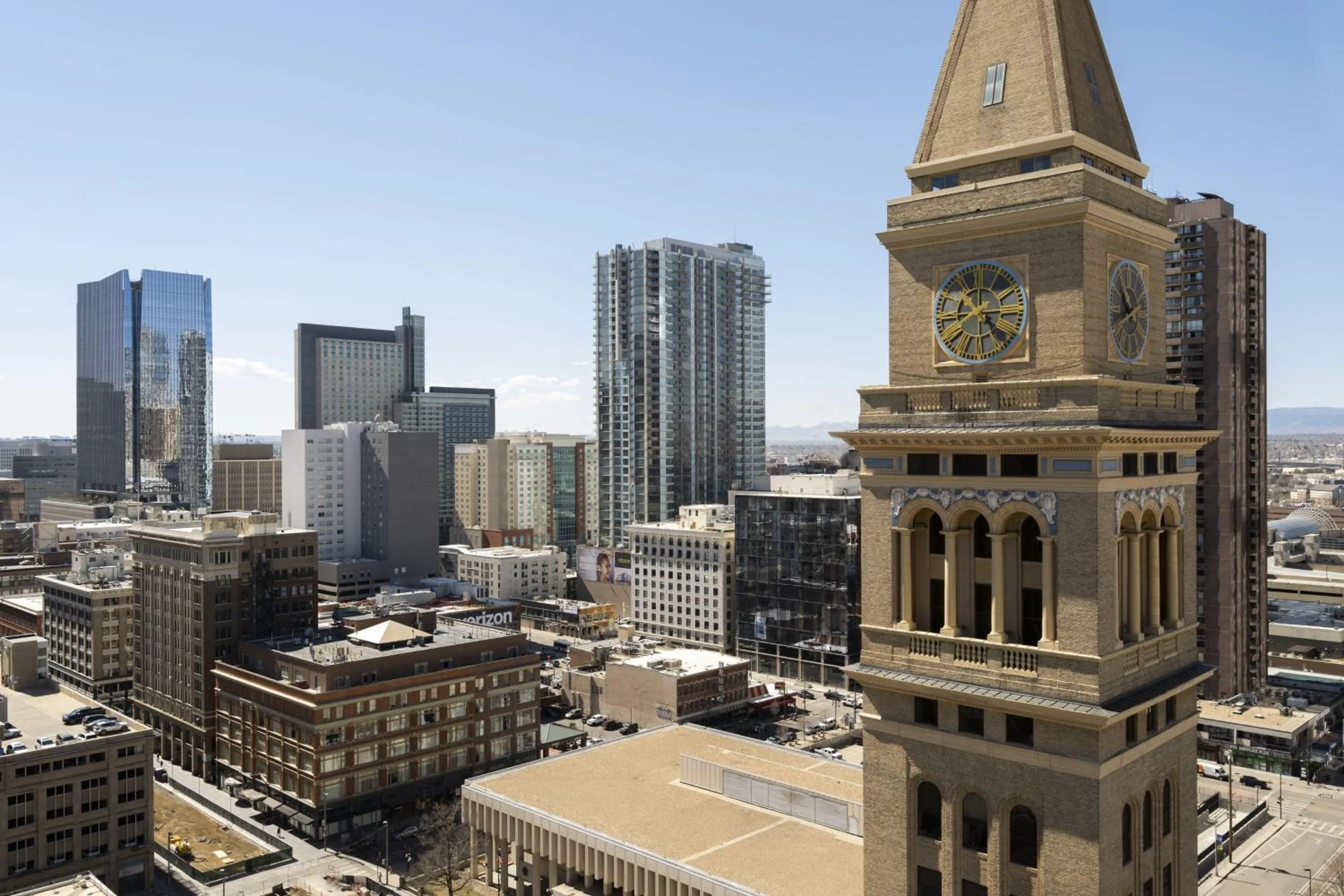 Bedroom in The Westin Denver Downtown