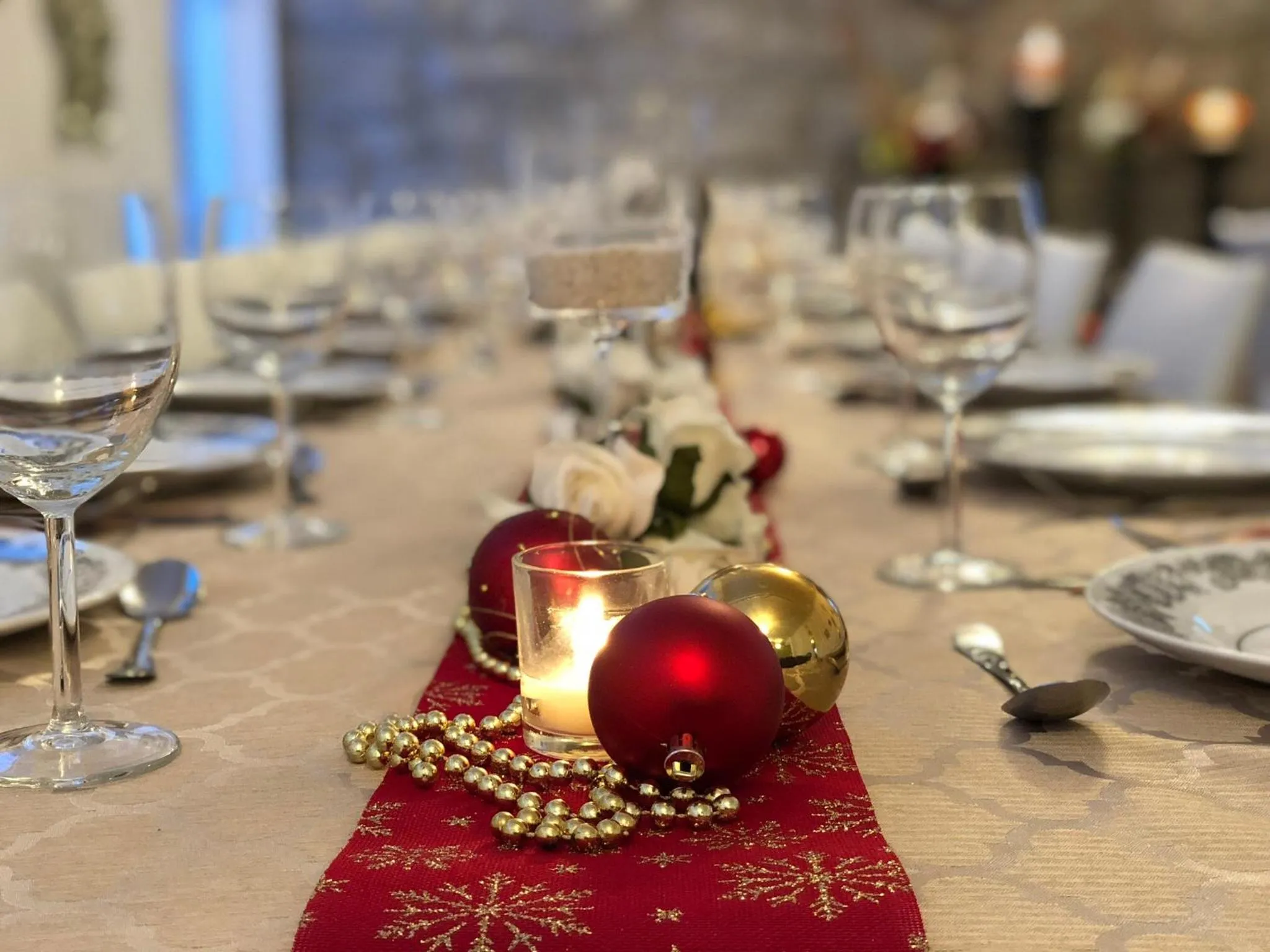 Winter in Villa by the Water 23 beds 9 baths Pool billard Hot Tub 15 min Old Quebec