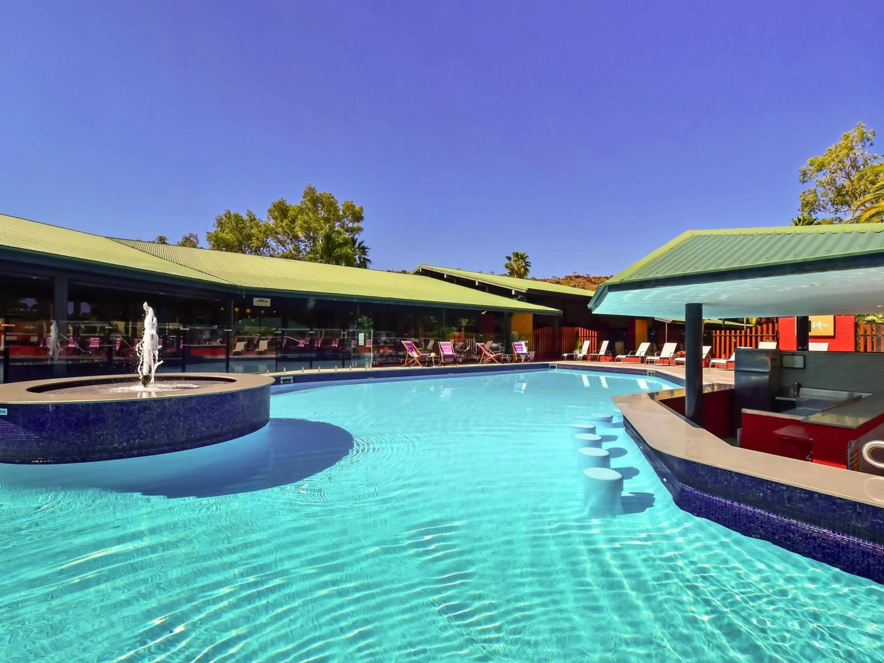 Property building in Mercure Alice Springs Resort