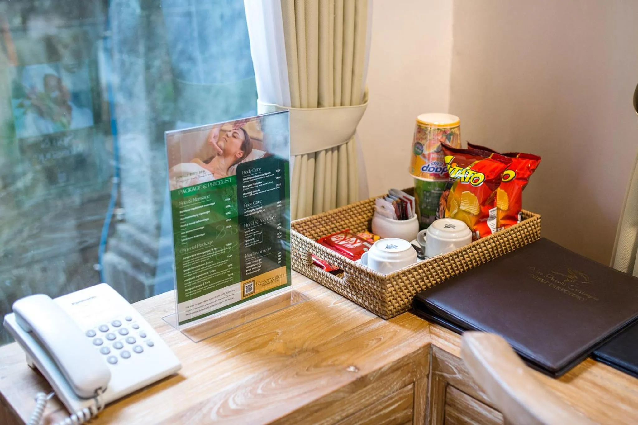 Food, Bed in Alas Petulu Villa Resort and Spa