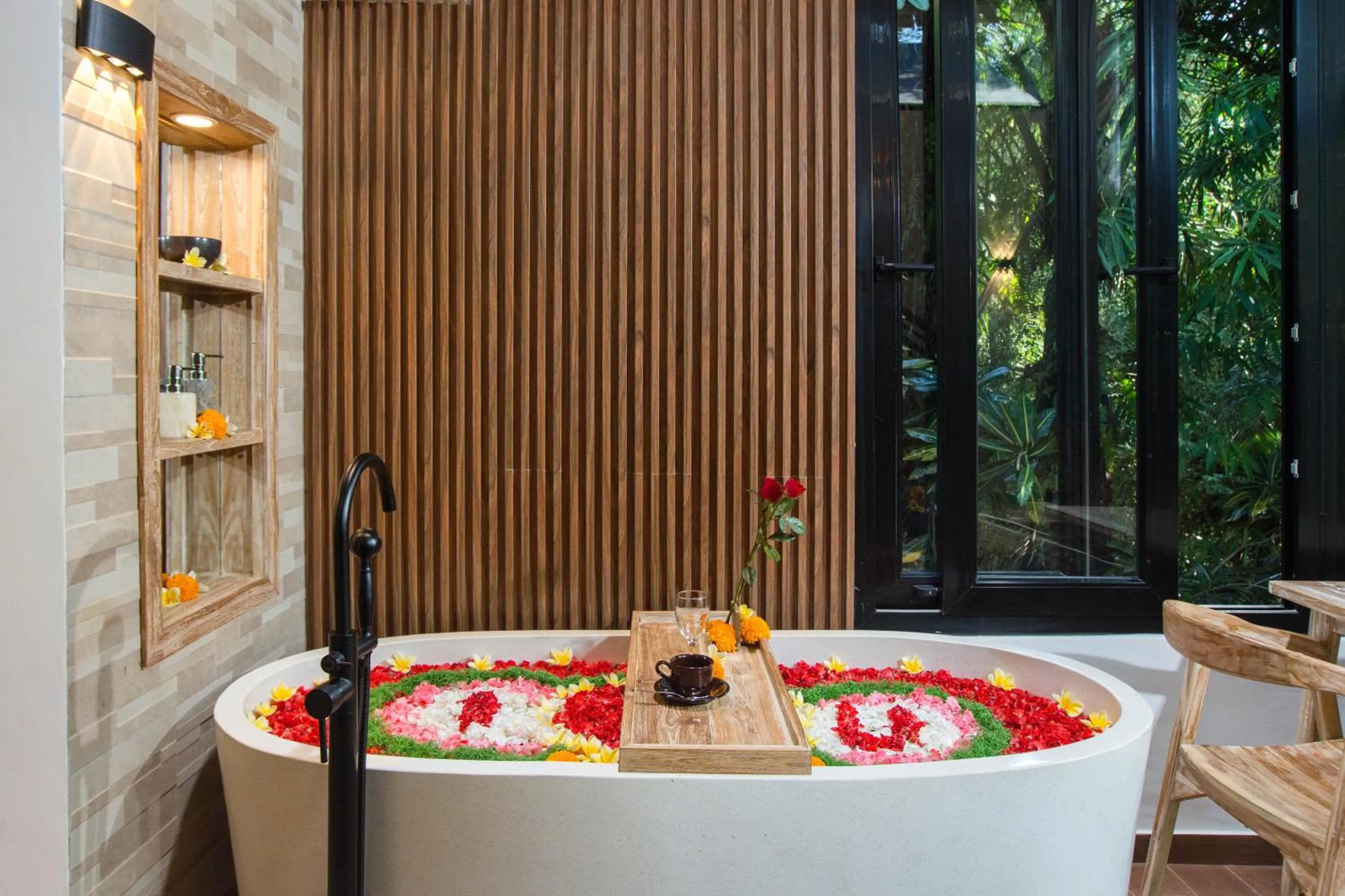 Bath in Alas Petulu Villa Resort and Spa