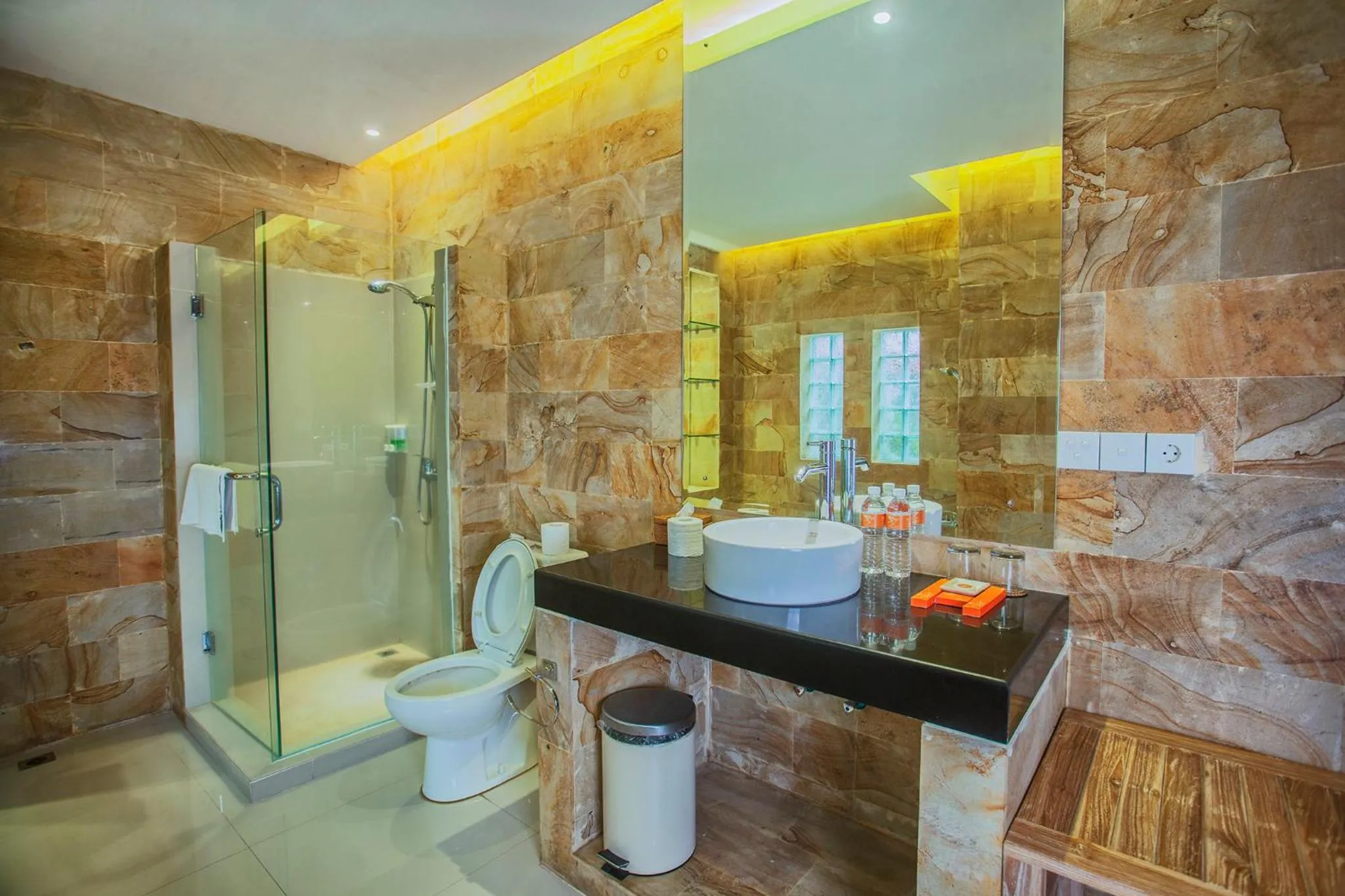 Shower in Alas Petulu Villa Resort and Spa