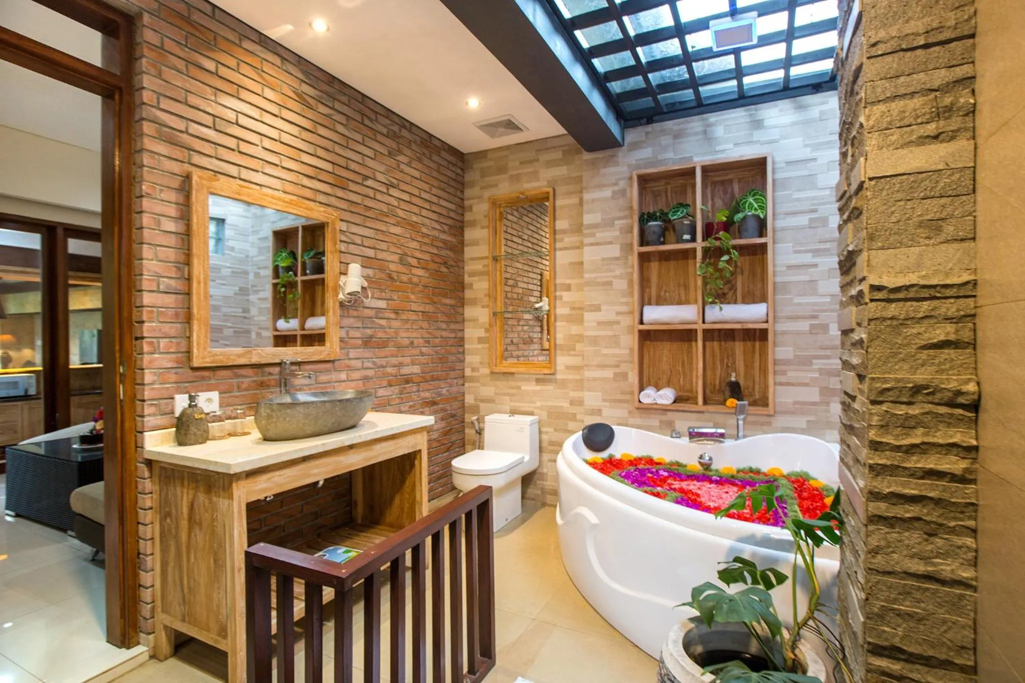 Bathroom in Alas Petulu Villa Resort and Spa