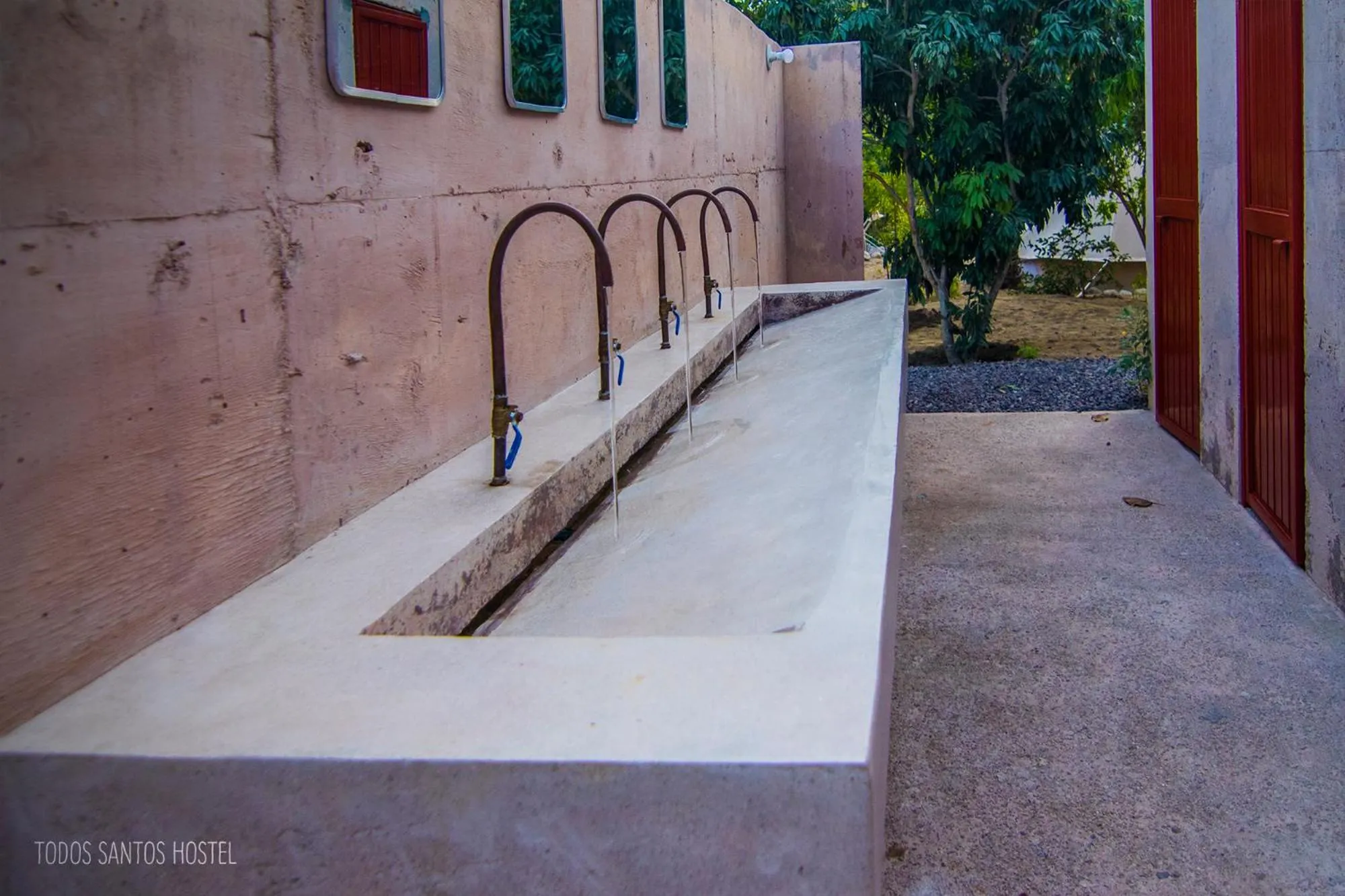 Todos Santos Hostel super fast and stable satellite wifi