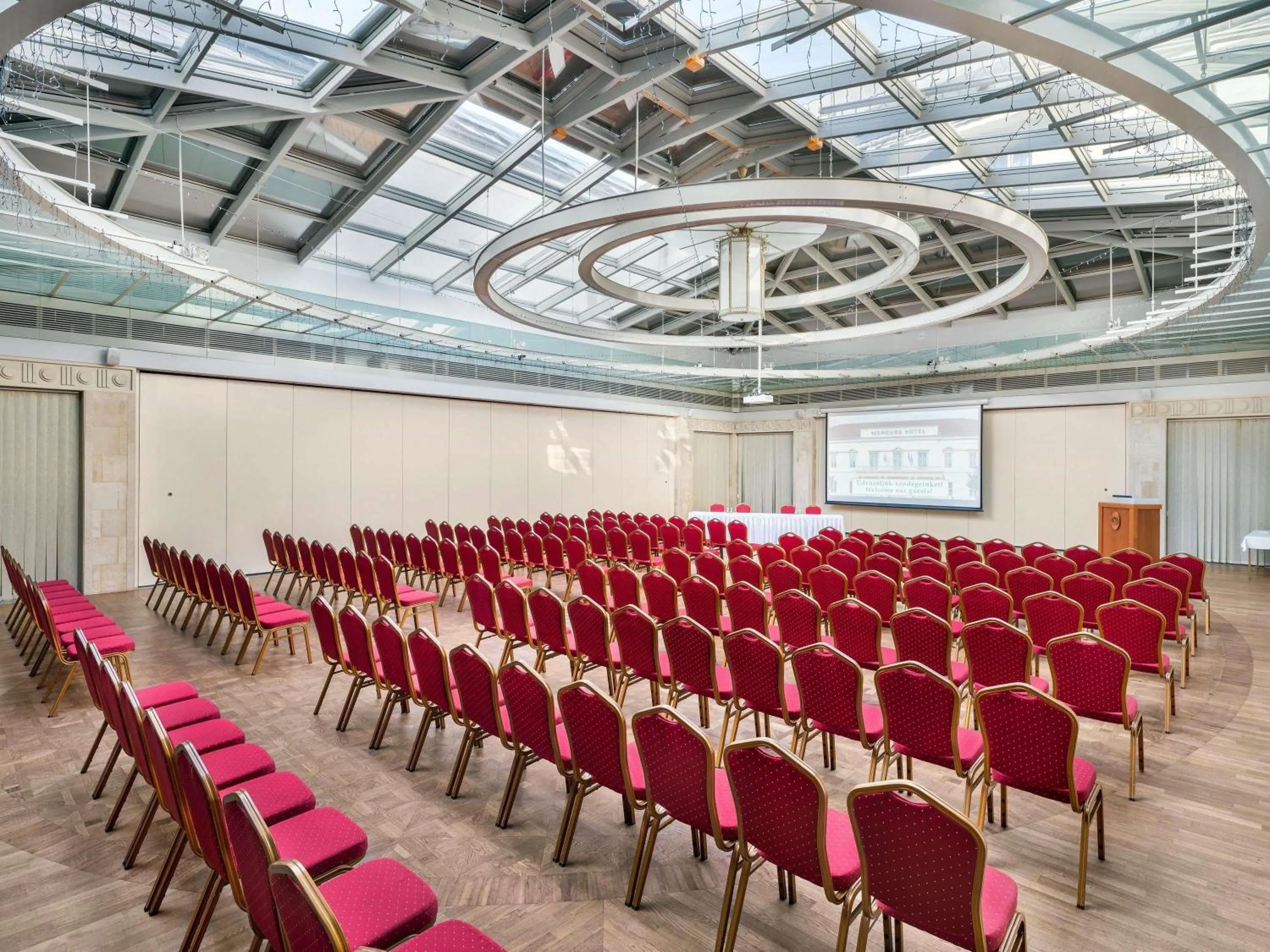 Meeting/conference room in Mercure Szekesfehervar Magyar Kiraly