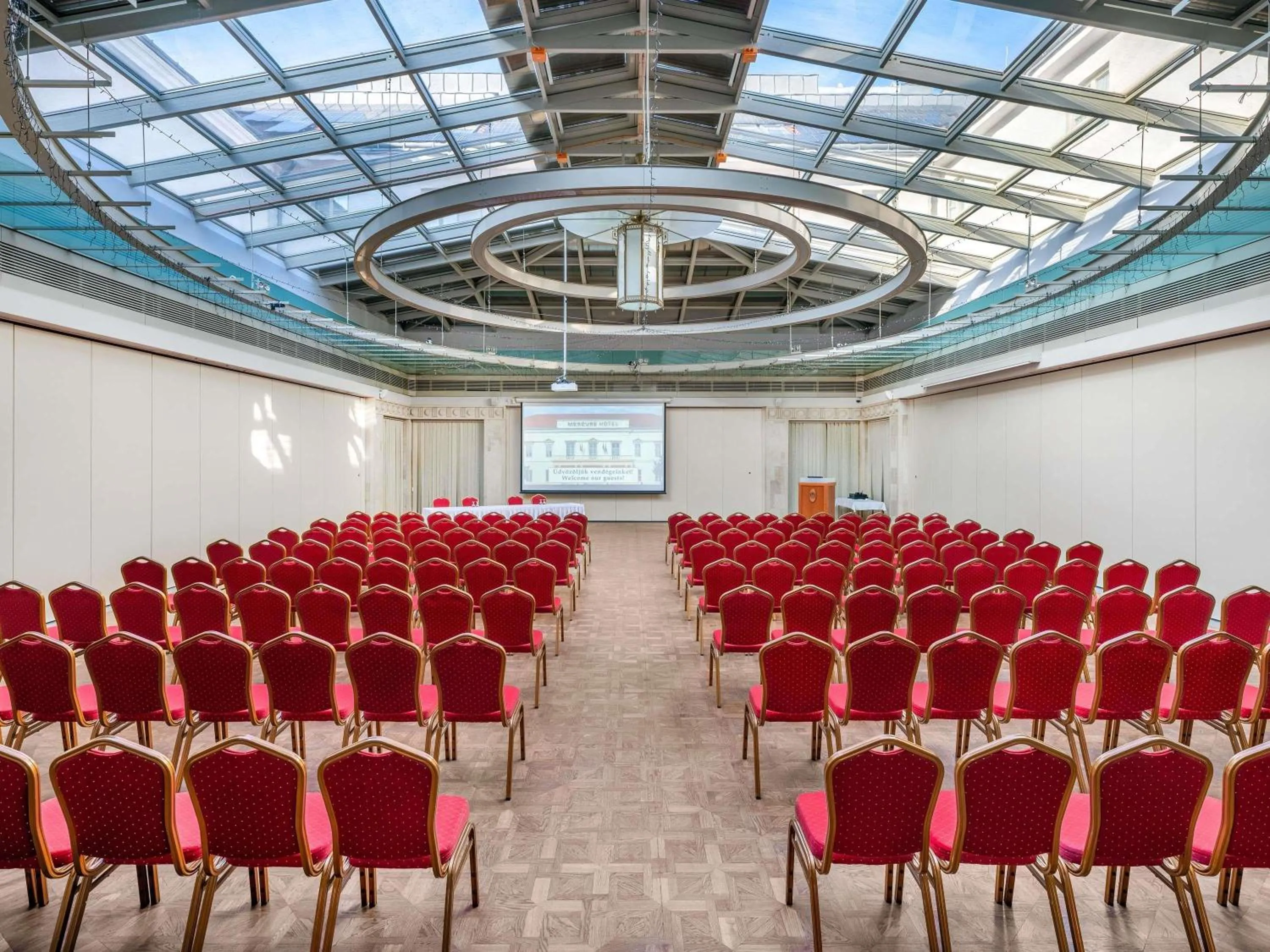 Meeting/conference room in Mercure Szekesfehervar Magyar Kiraly