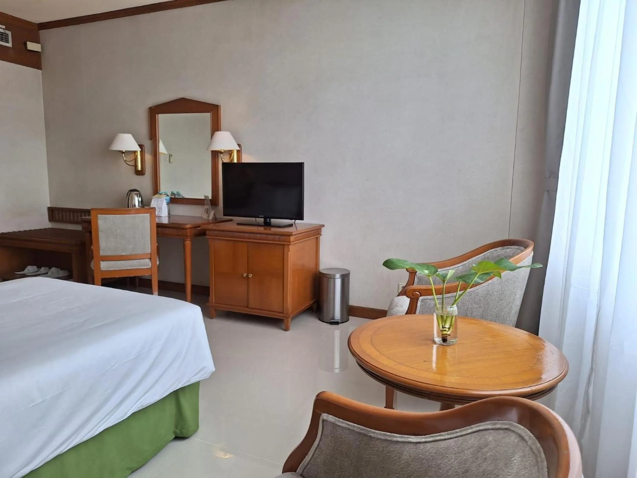 Bed in Hotel Sahid Jaya Solo