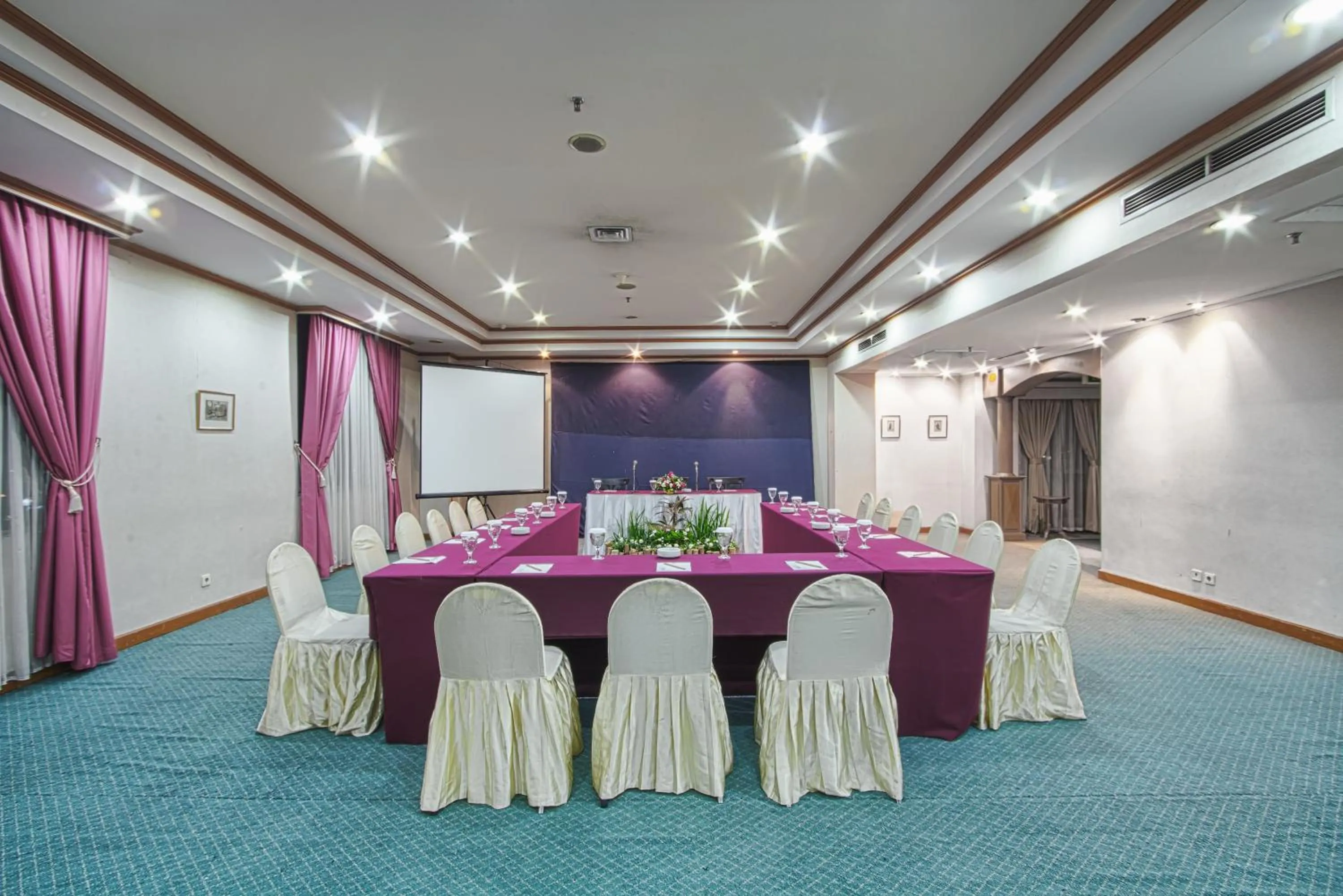 Meeting/conference room in Hotel Sahid Jaya Solo