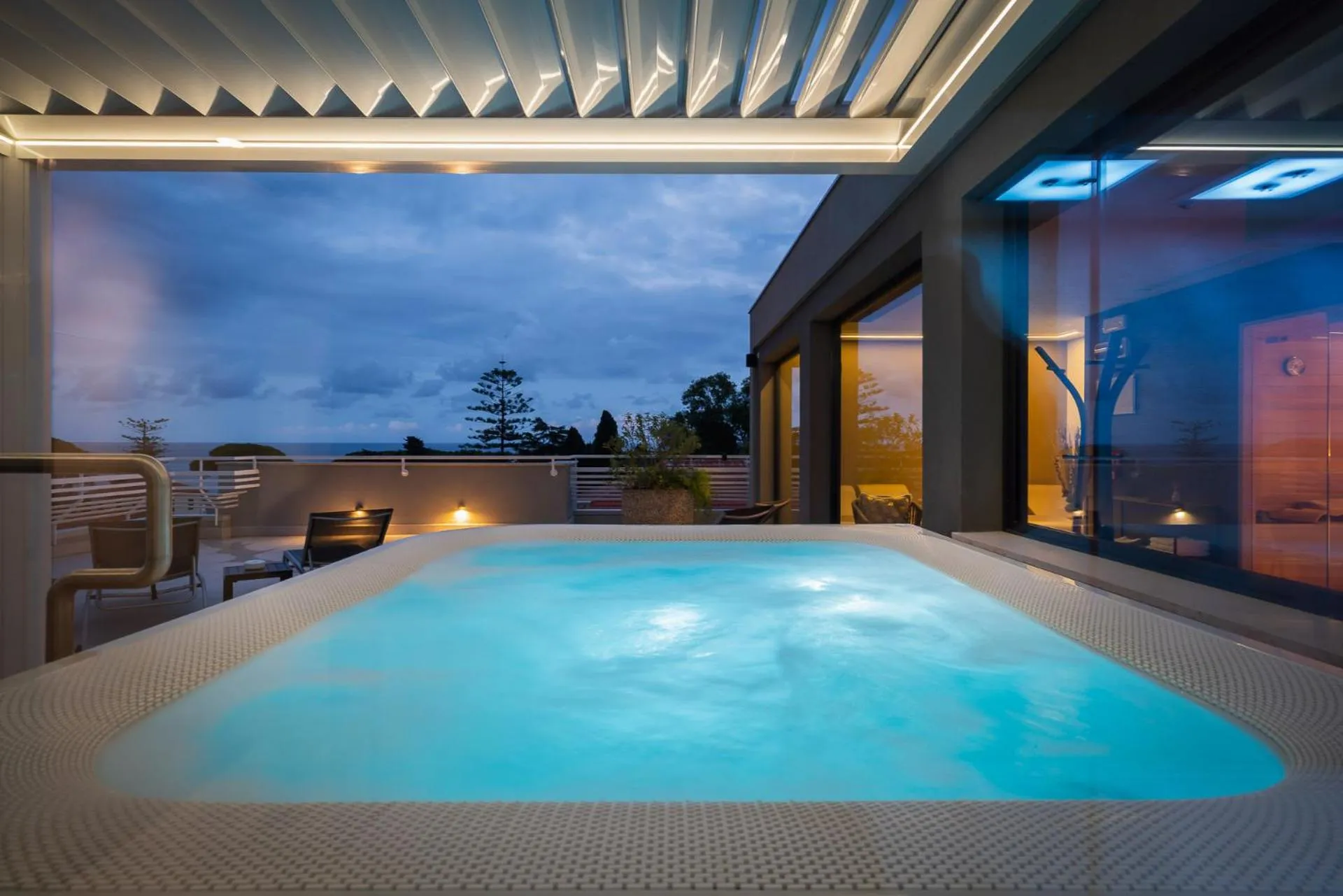 Hot Tub in Corallo Wellness Hotel