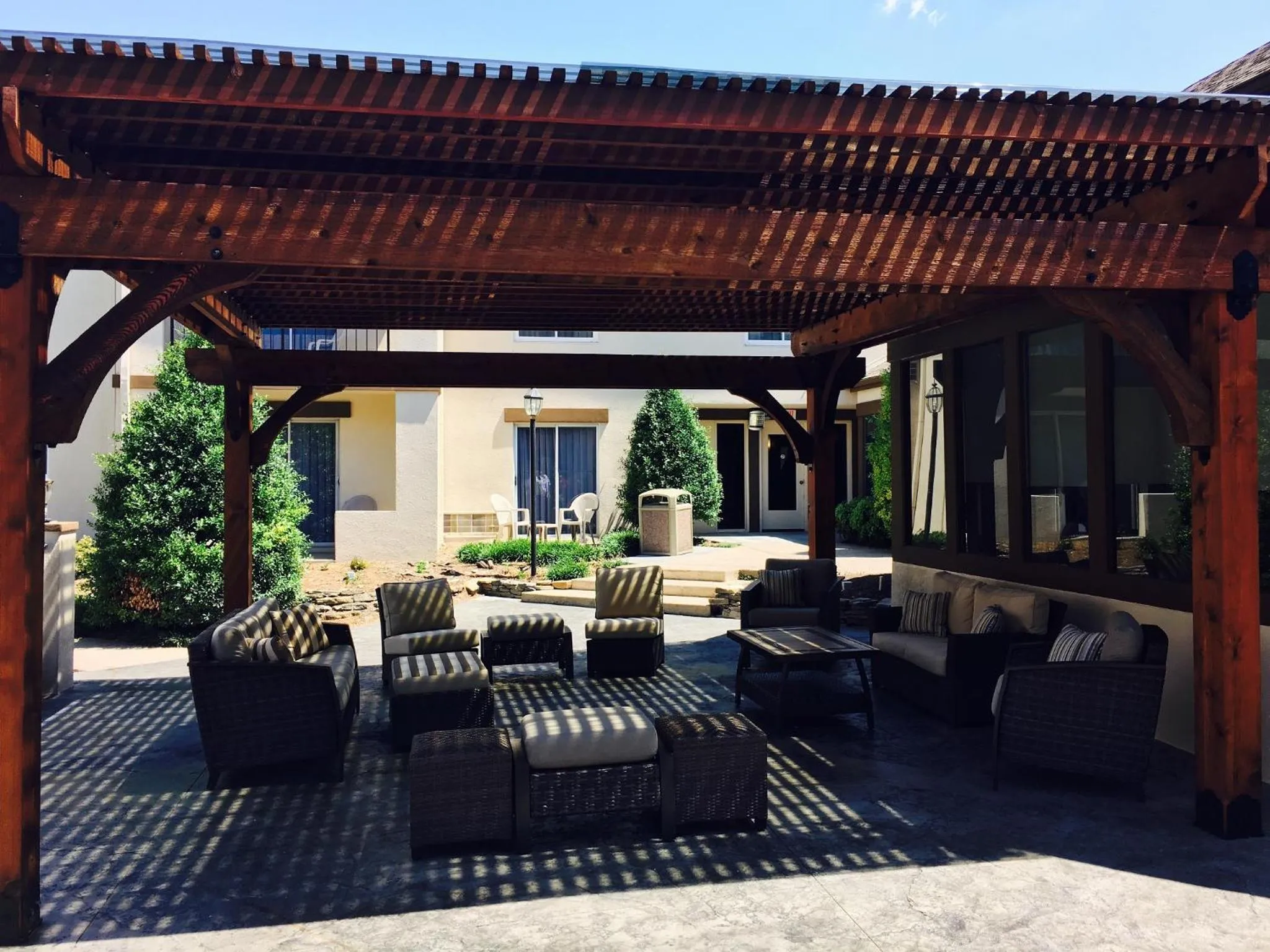 Balcony/Terrace in Club Hotel Nashville Inn & Suites
