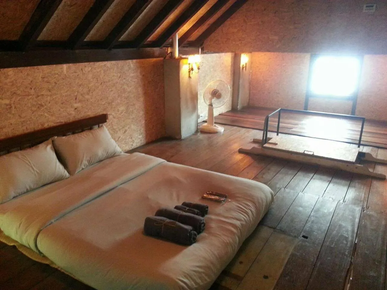 Bed in The Roo Classic Hometel