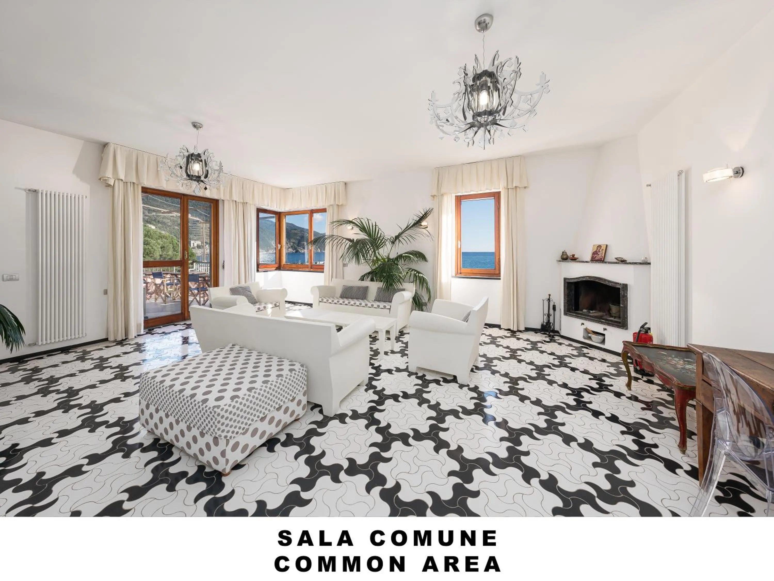 Communal lounge/ TV room in Affittacamere Lo Scoglio (Guesthouse)