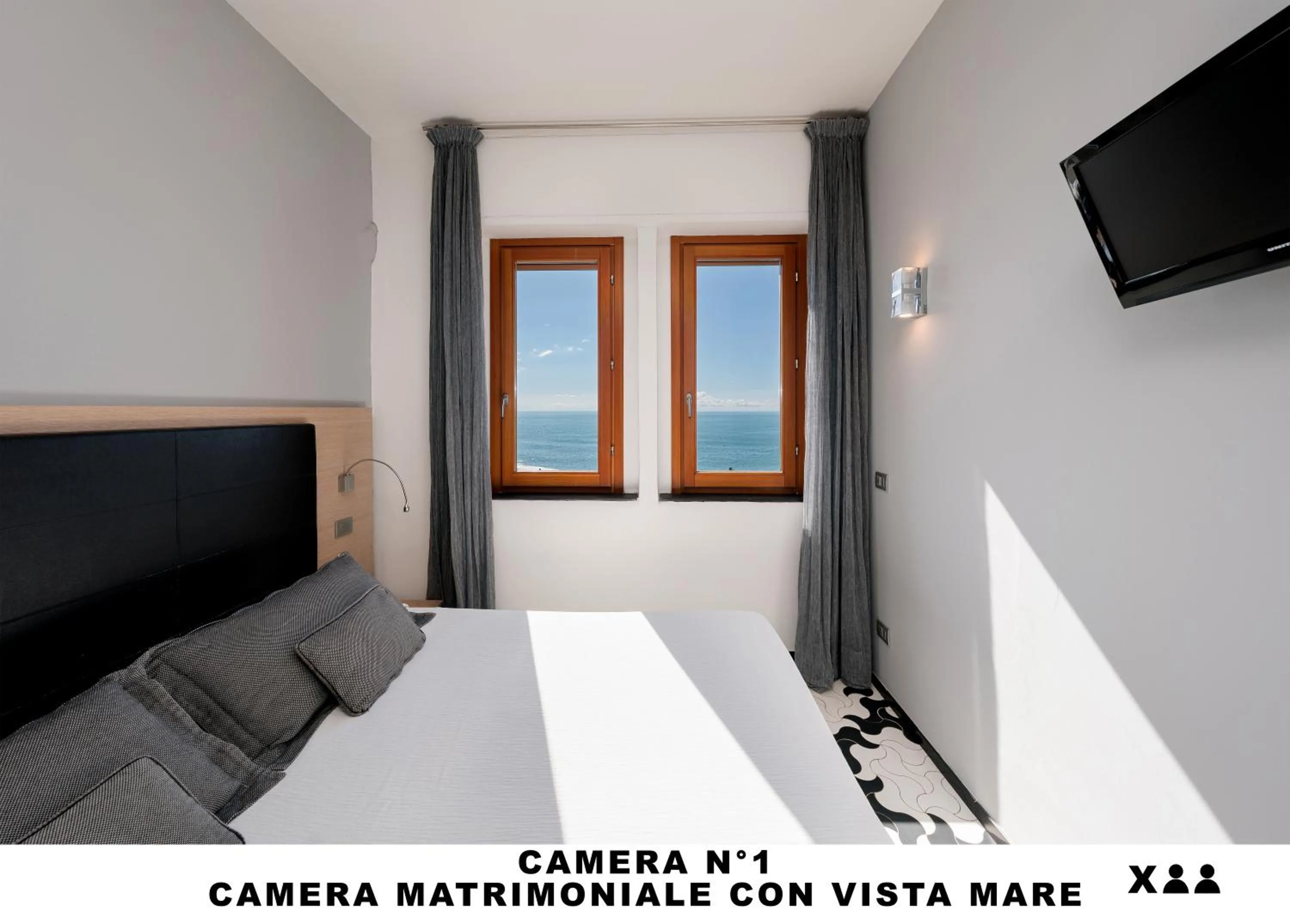 TV and multimedia in Affittacamere Lo Scoglio (Guesthouse)