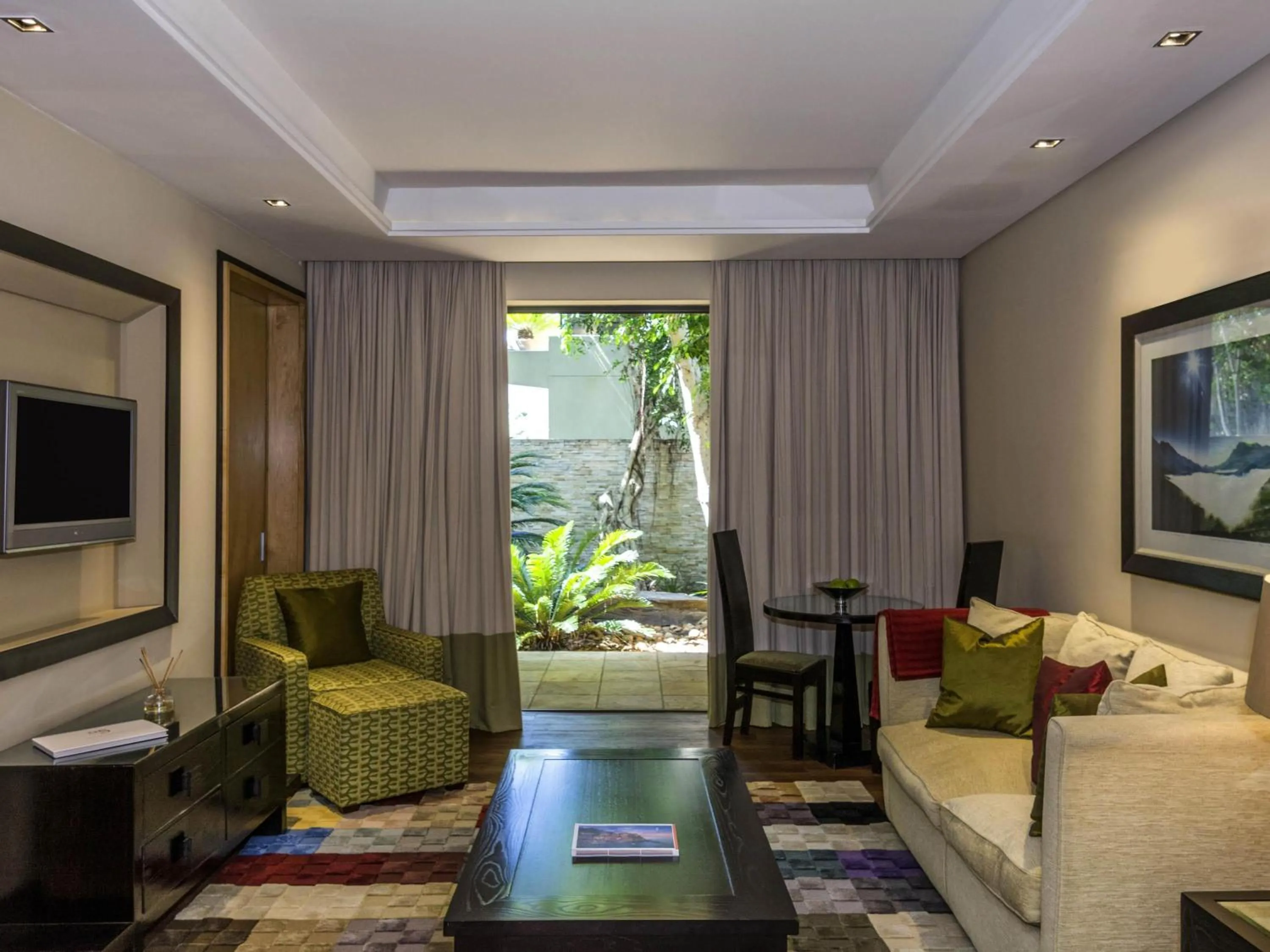 Bedroom in No5 Boutique Art Hotel by Mantis