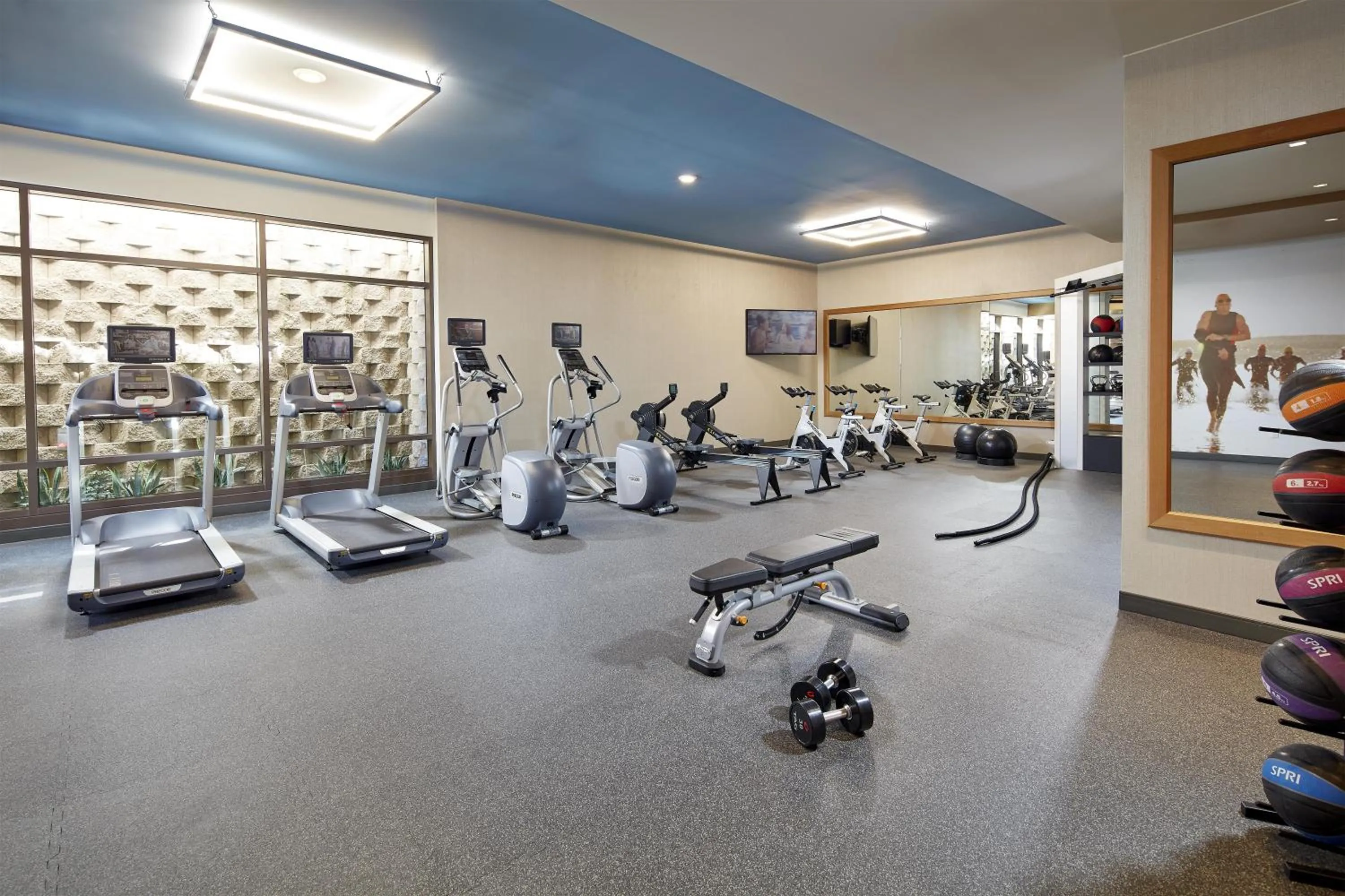 Fitness centre/facilities in Homewood Suites by Hilton San Diego Hotel Circle/SeaWorld Area